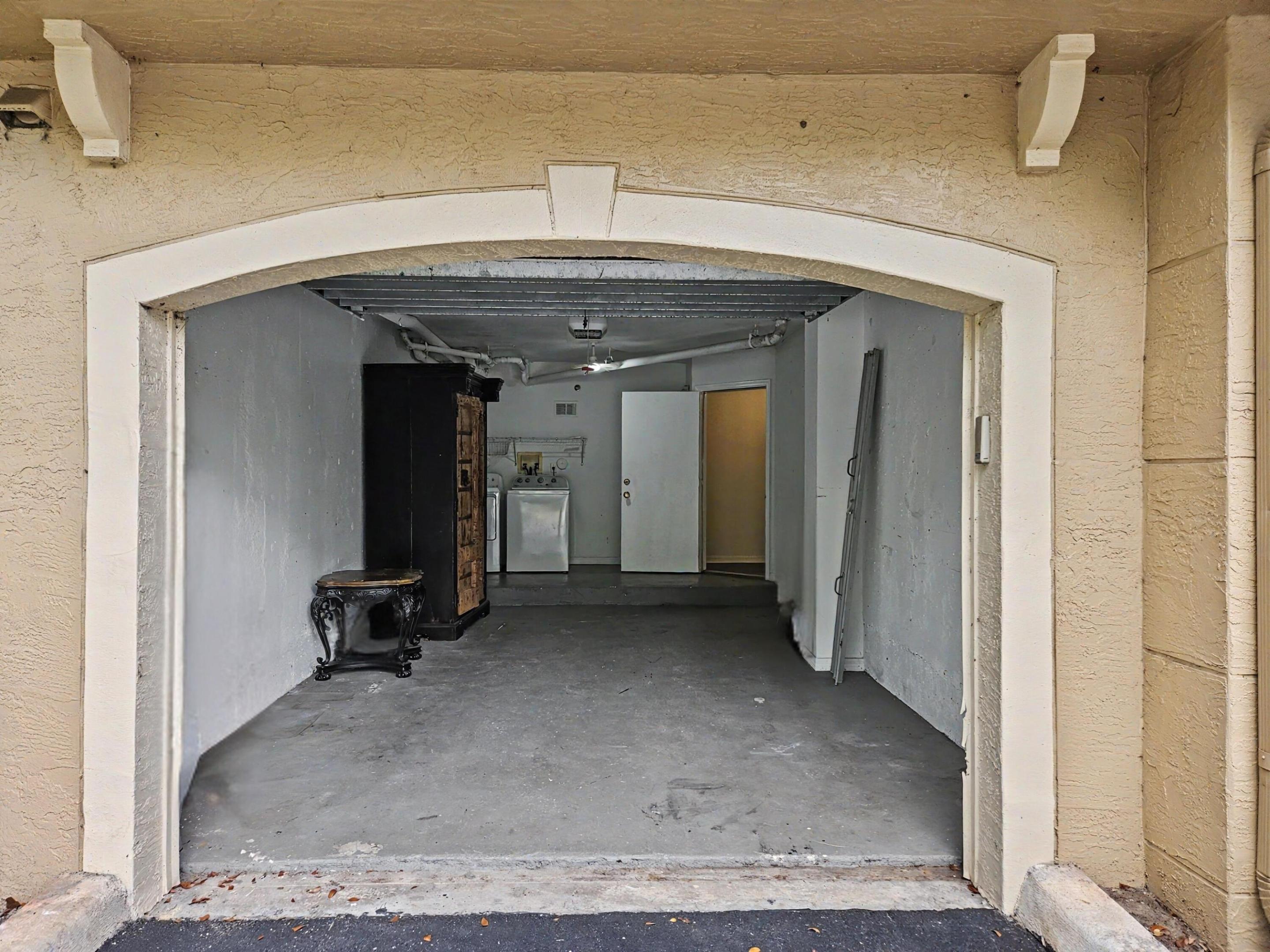 GRAND VIEW AT CRESTWOOD CONDO - Residential