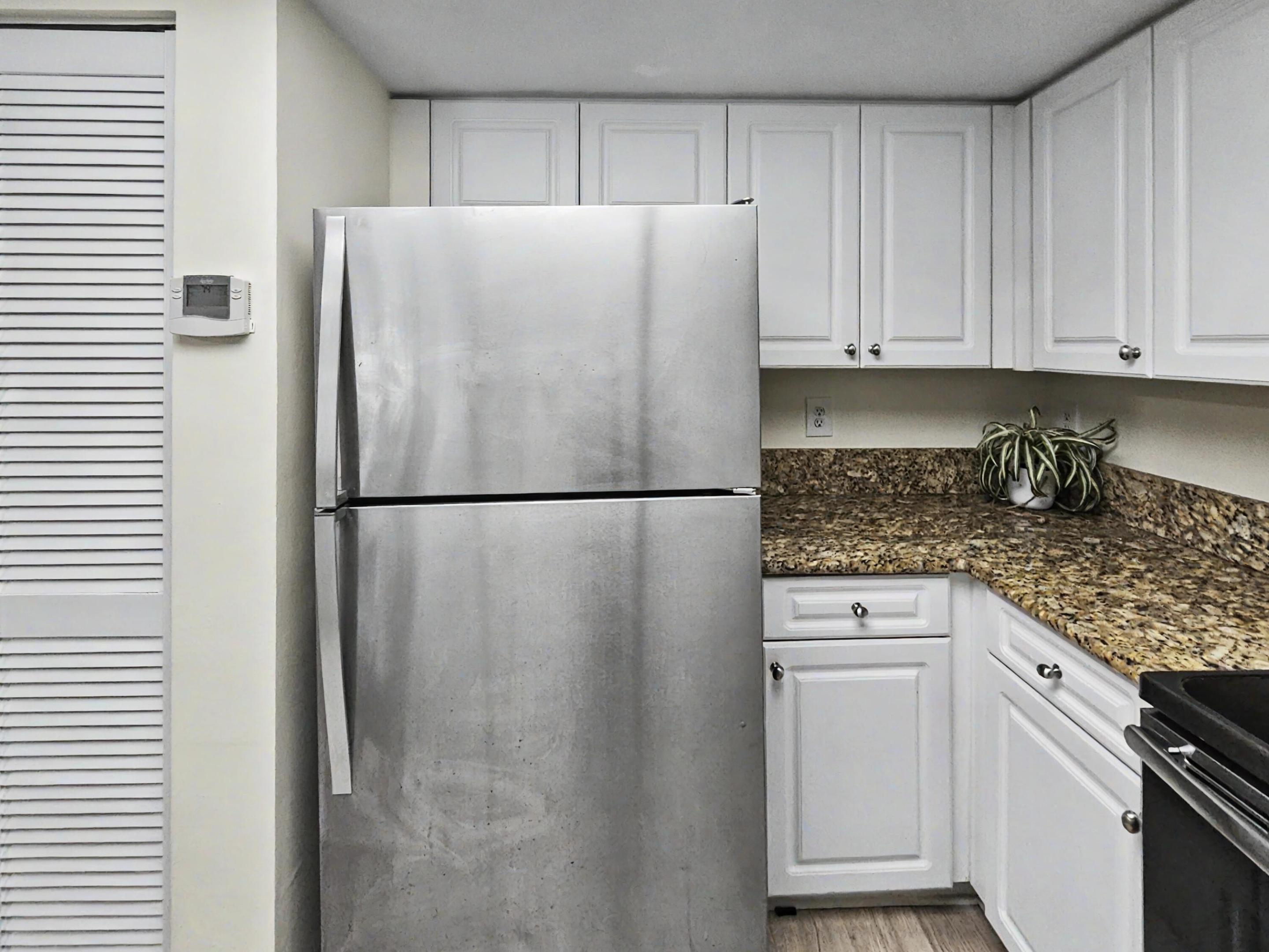 GRAND VIEW AT CRESTWOOD CONDO - Residential