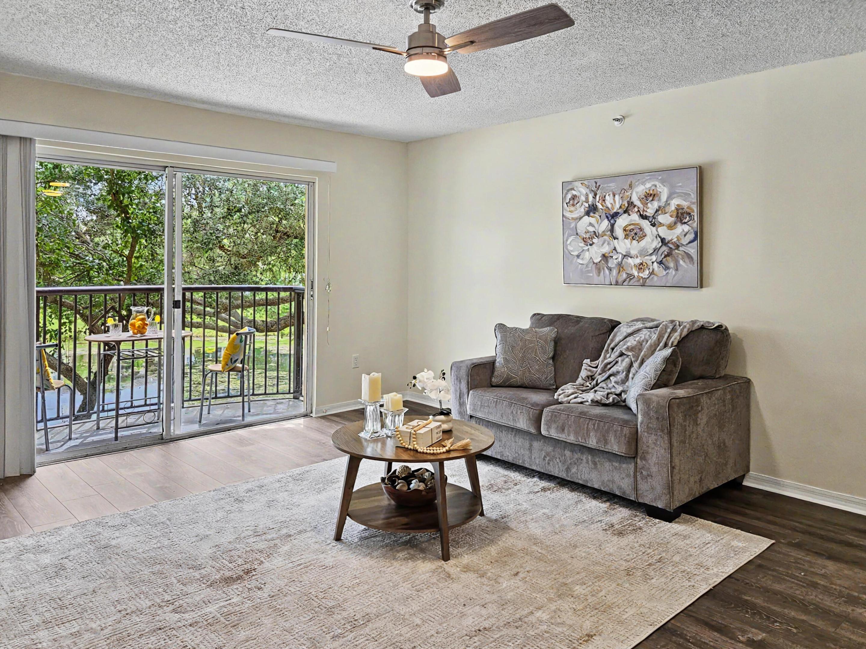 GRAND VIEW AT CRESTWOOD CONDO - Residential