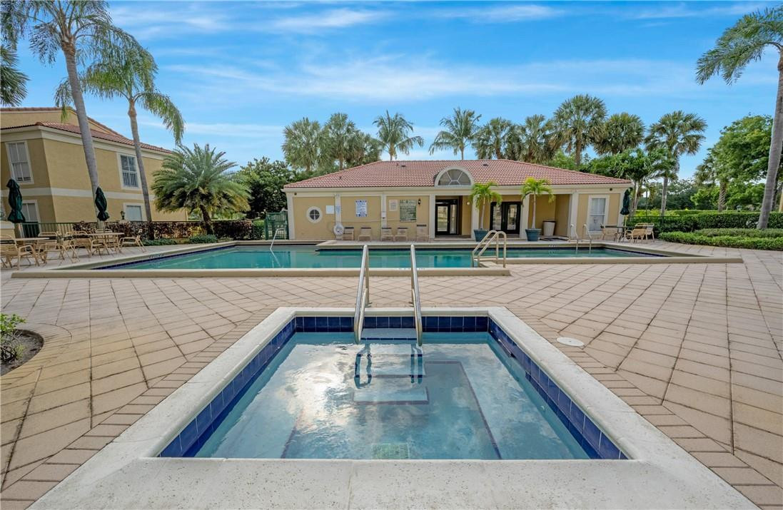 SAVANNAH AT RIVERSIDE CONDO - Residential Lease
