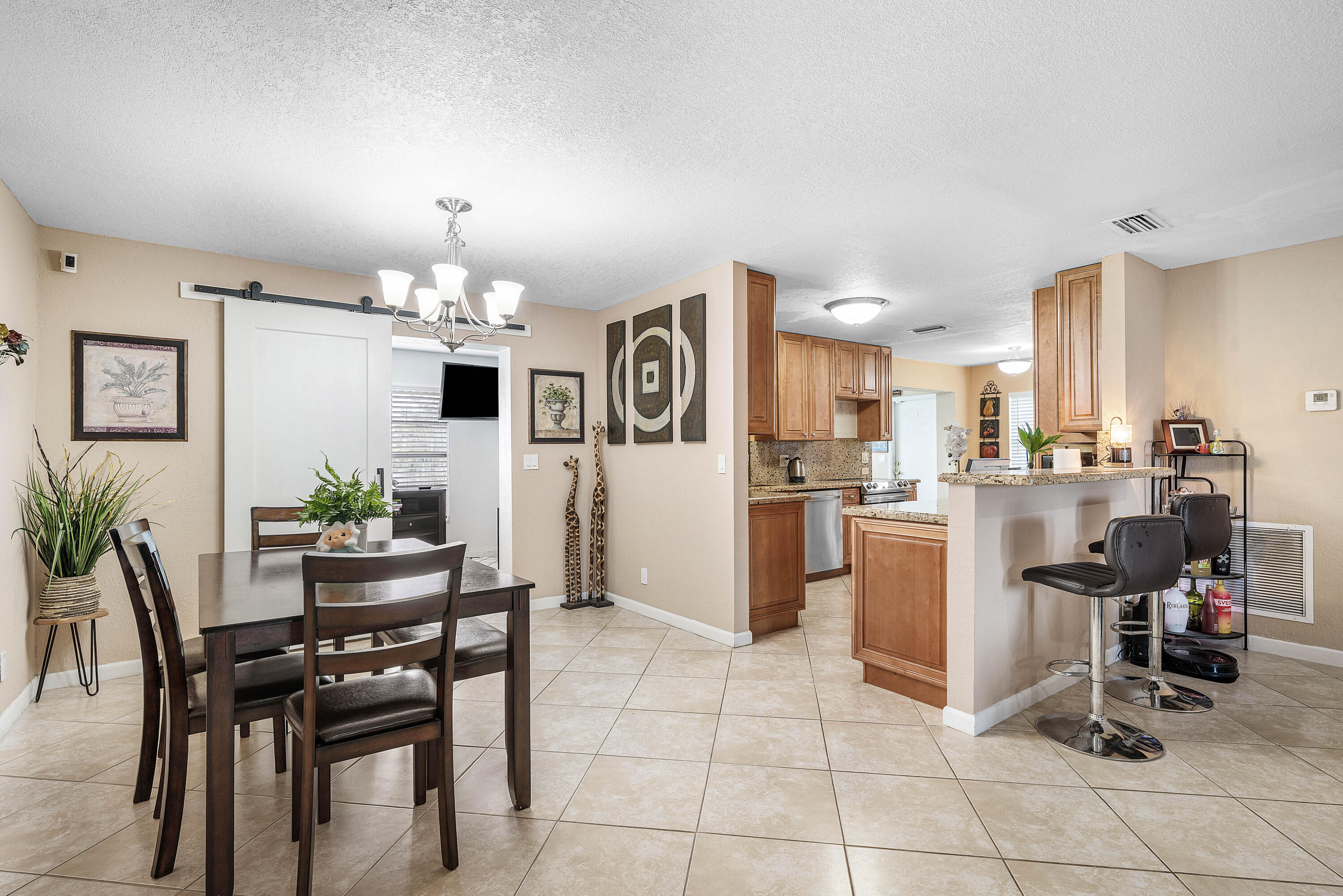 CRYSTAL LAKE 4TH SEC - Residential