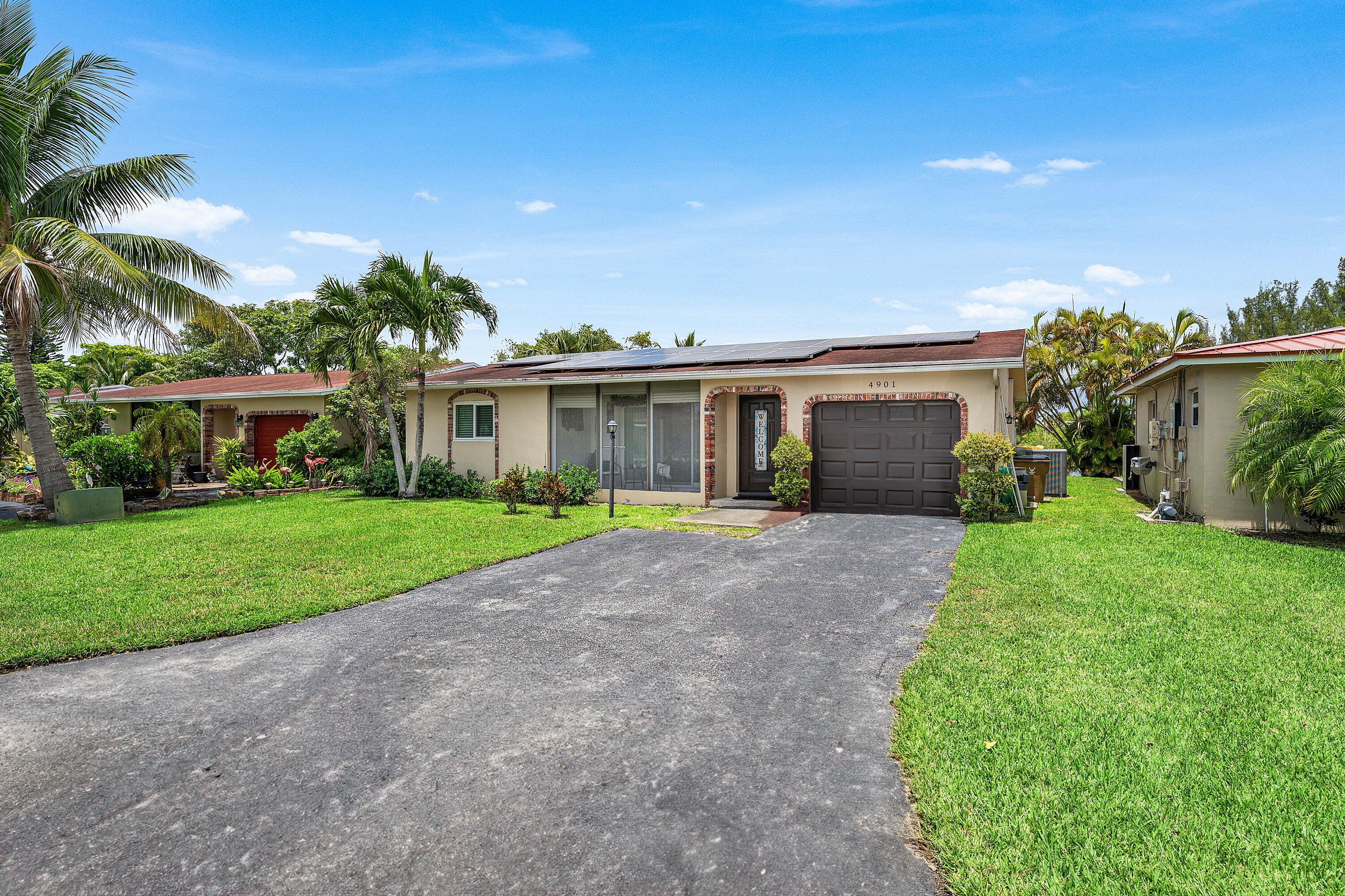 CRYSTAL LAKE 4TH SEC - Residential