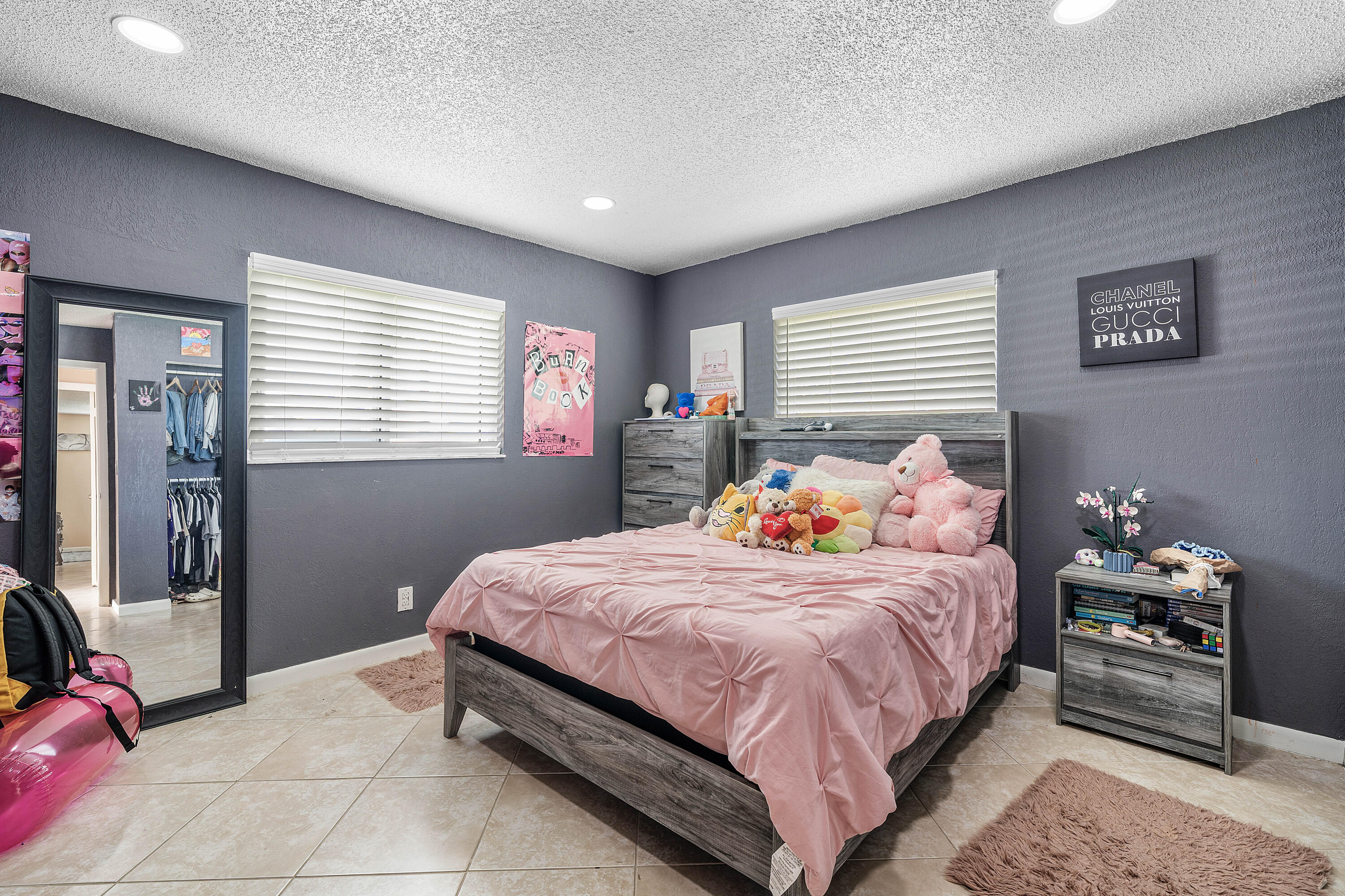 CRYSTAL LAKE 4TH SEC - Residential