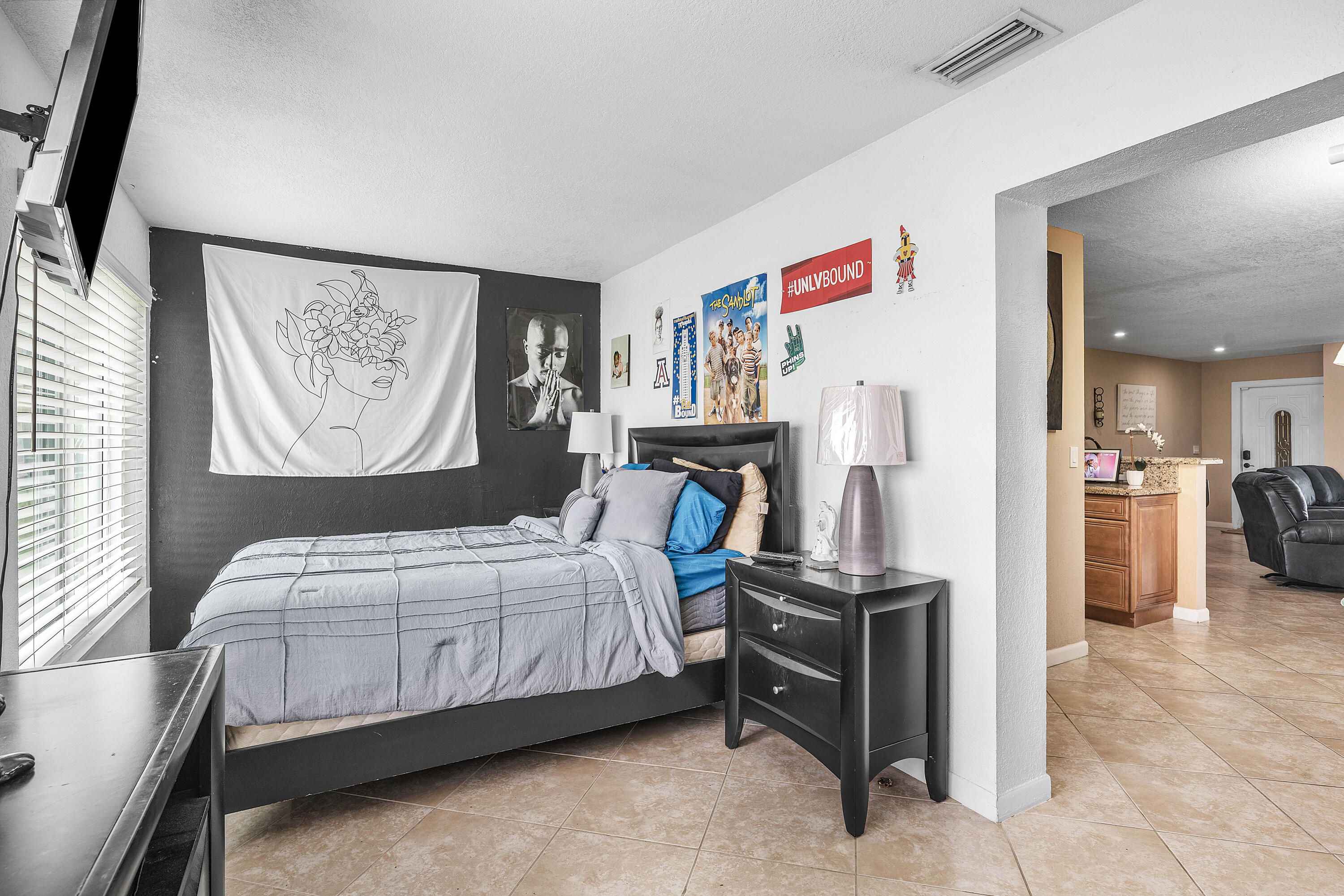 CRYSTAL LAKE 4TH SEC - Residential