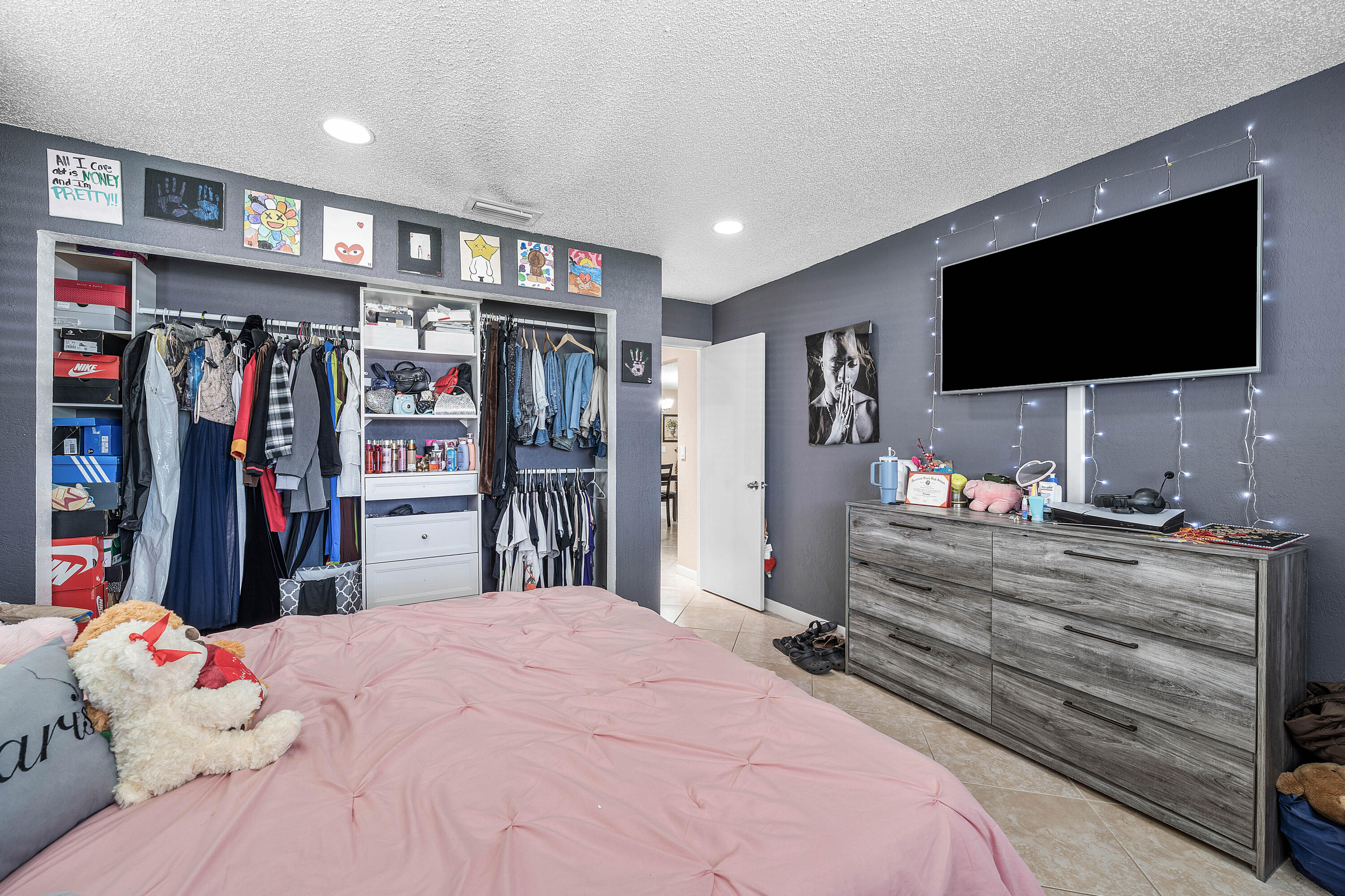 CRYSTAL LAKE 4TH SEC - Residential