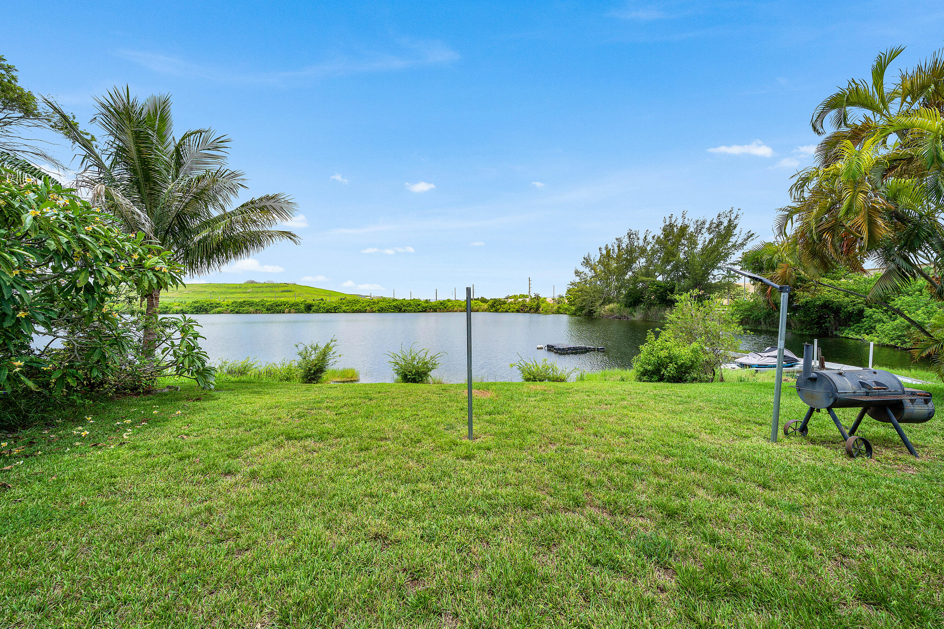 CRYSTAL LAKE 4TH SEC - Residential