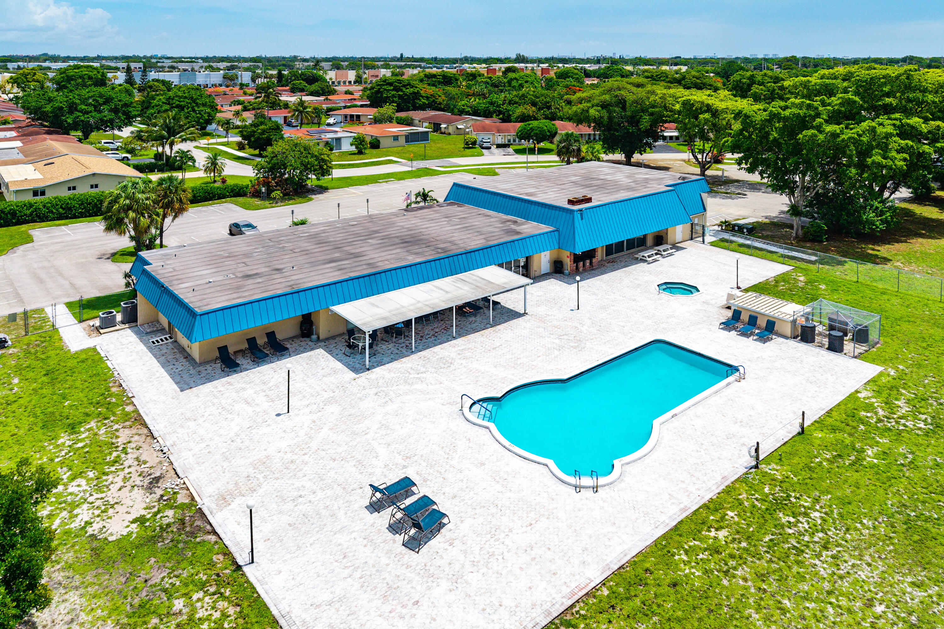 CRYSTAL LAKE 4TH SEC - Residential