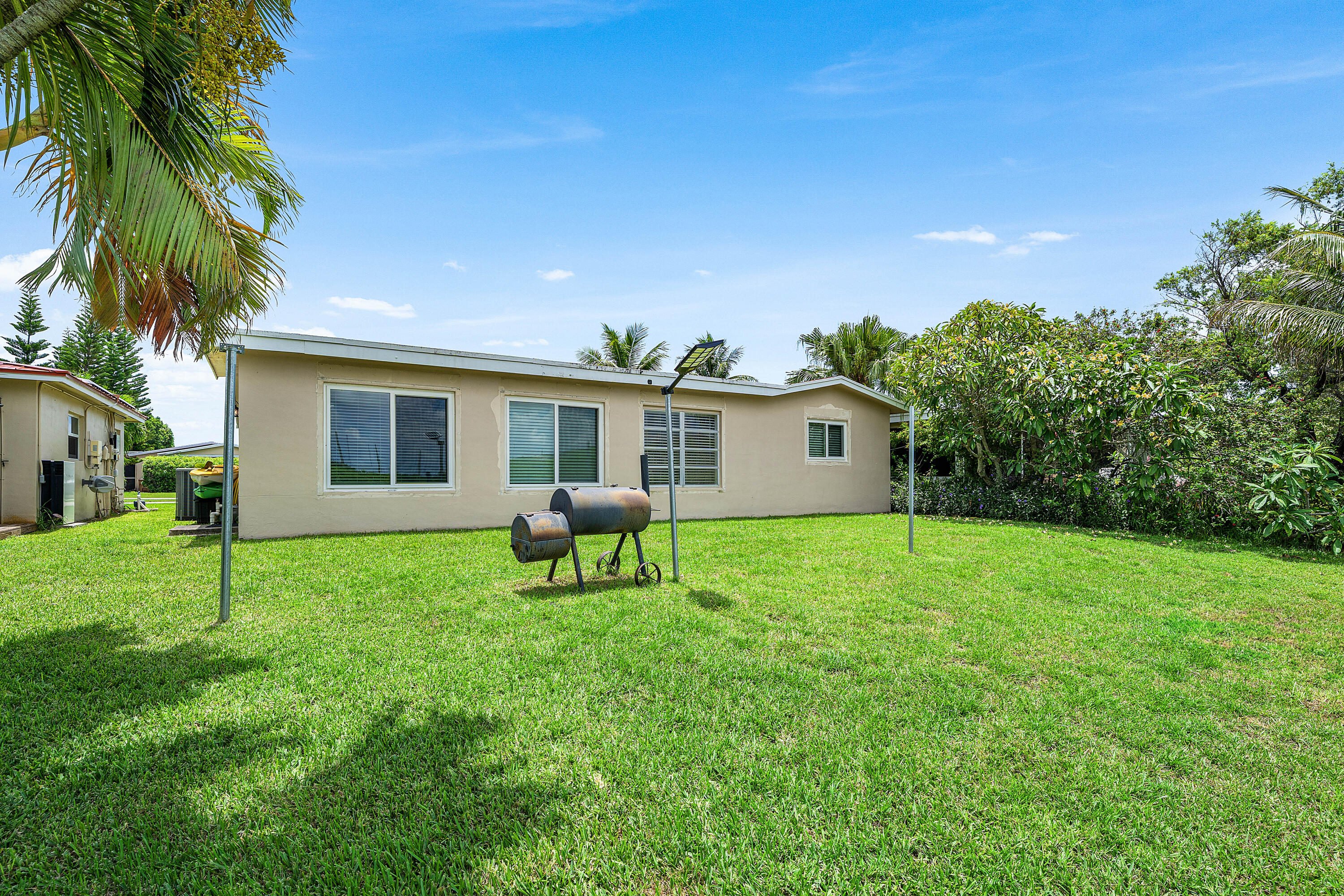 CRYSTAL LAKE 4TH SEC - Residential