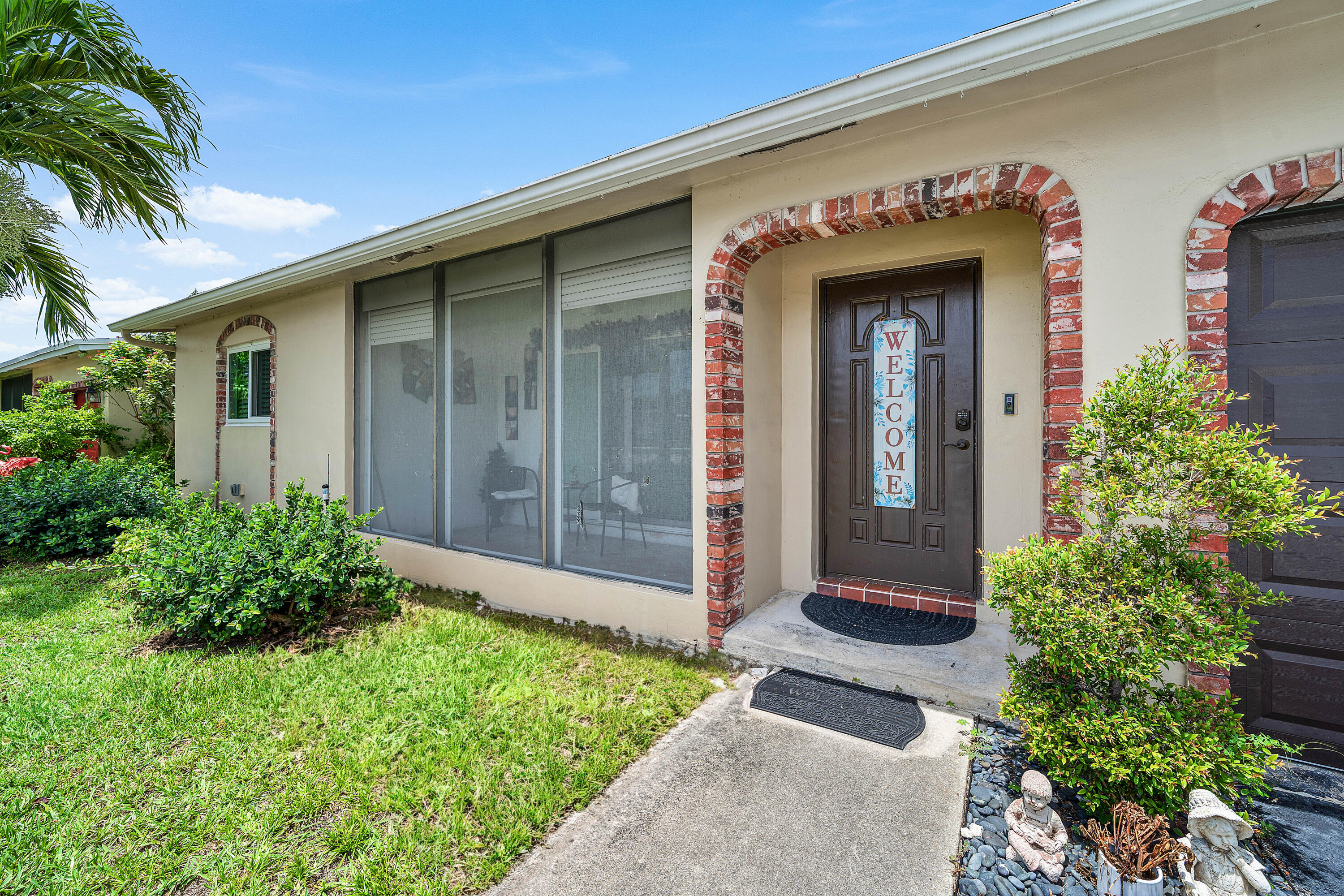 CRYSTAL LAKE 4TH SEC - Residential