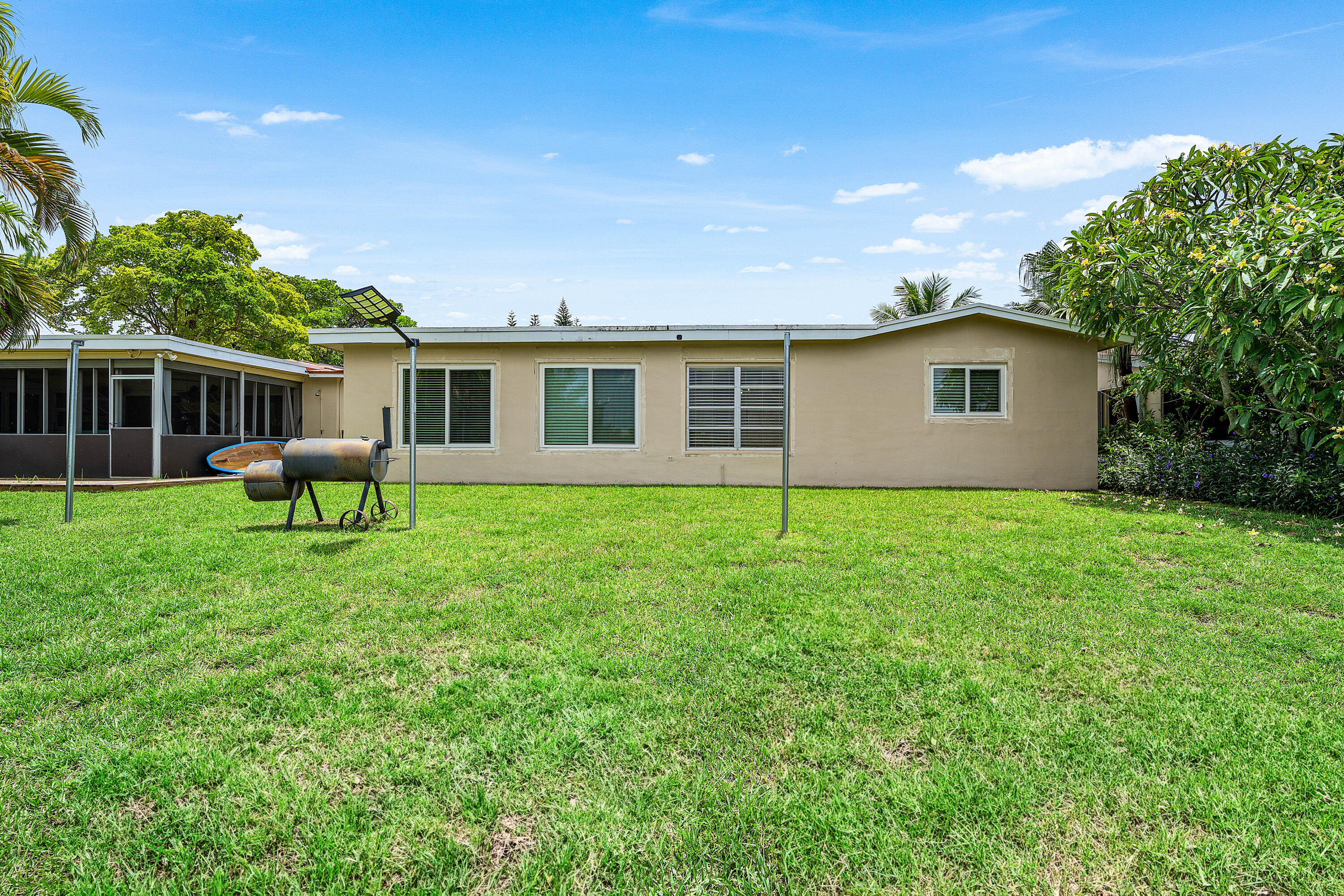 CRYSTAL LAKE 4TH SEC - Residential