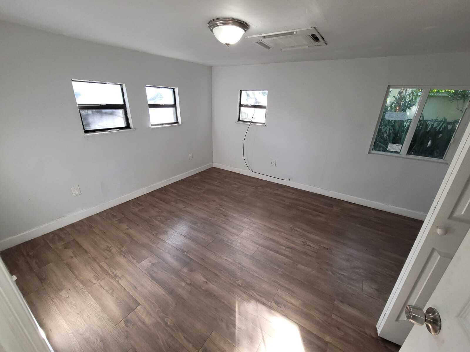 DANIA HEIGHTS EXT - Residential Lease
