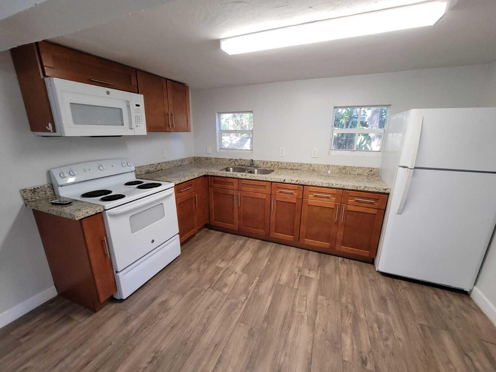 DANIA HEIGHTS EXT - Residential Lease