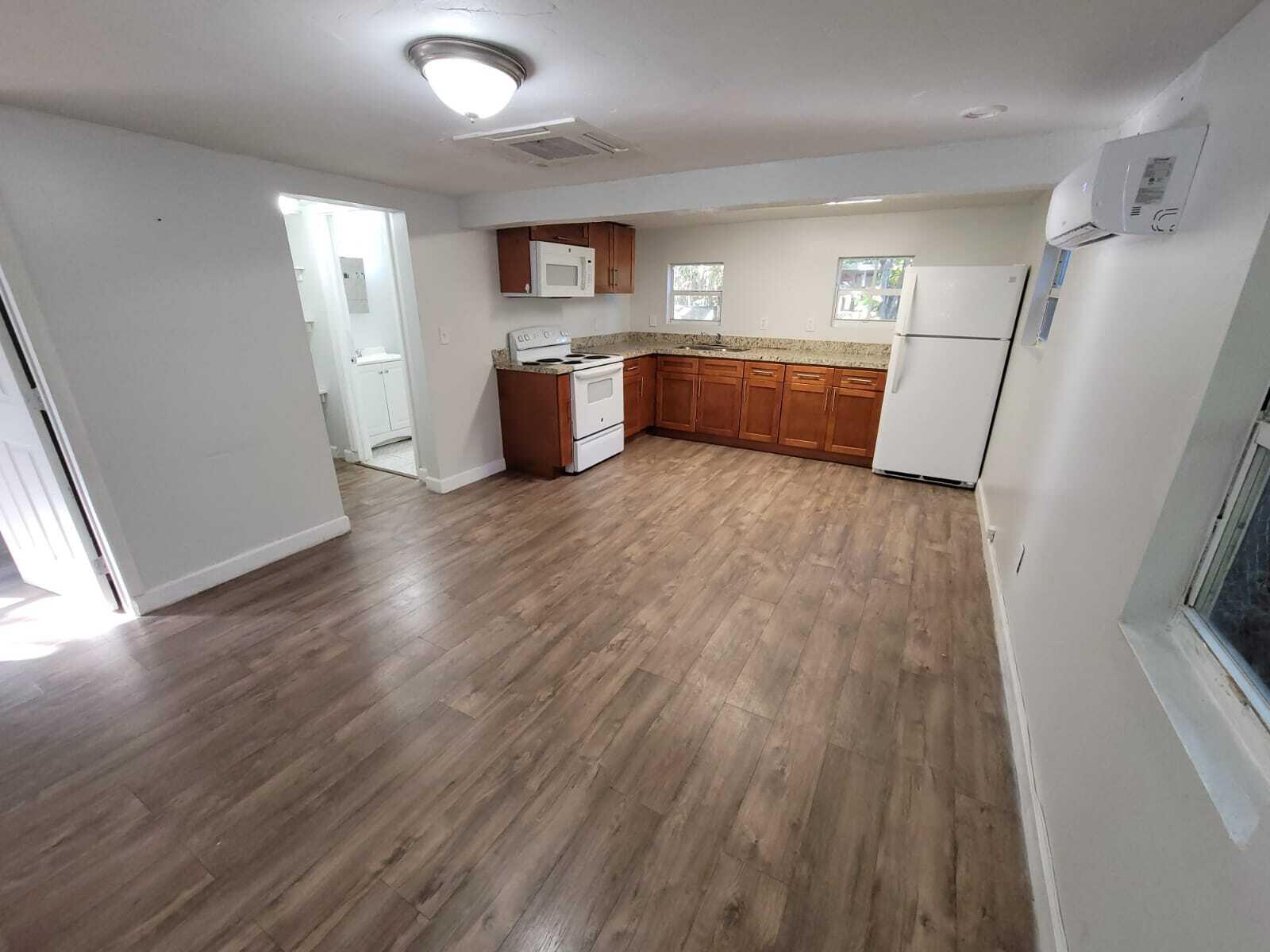 DANIA HEIGHTS EXT - Residential Lease