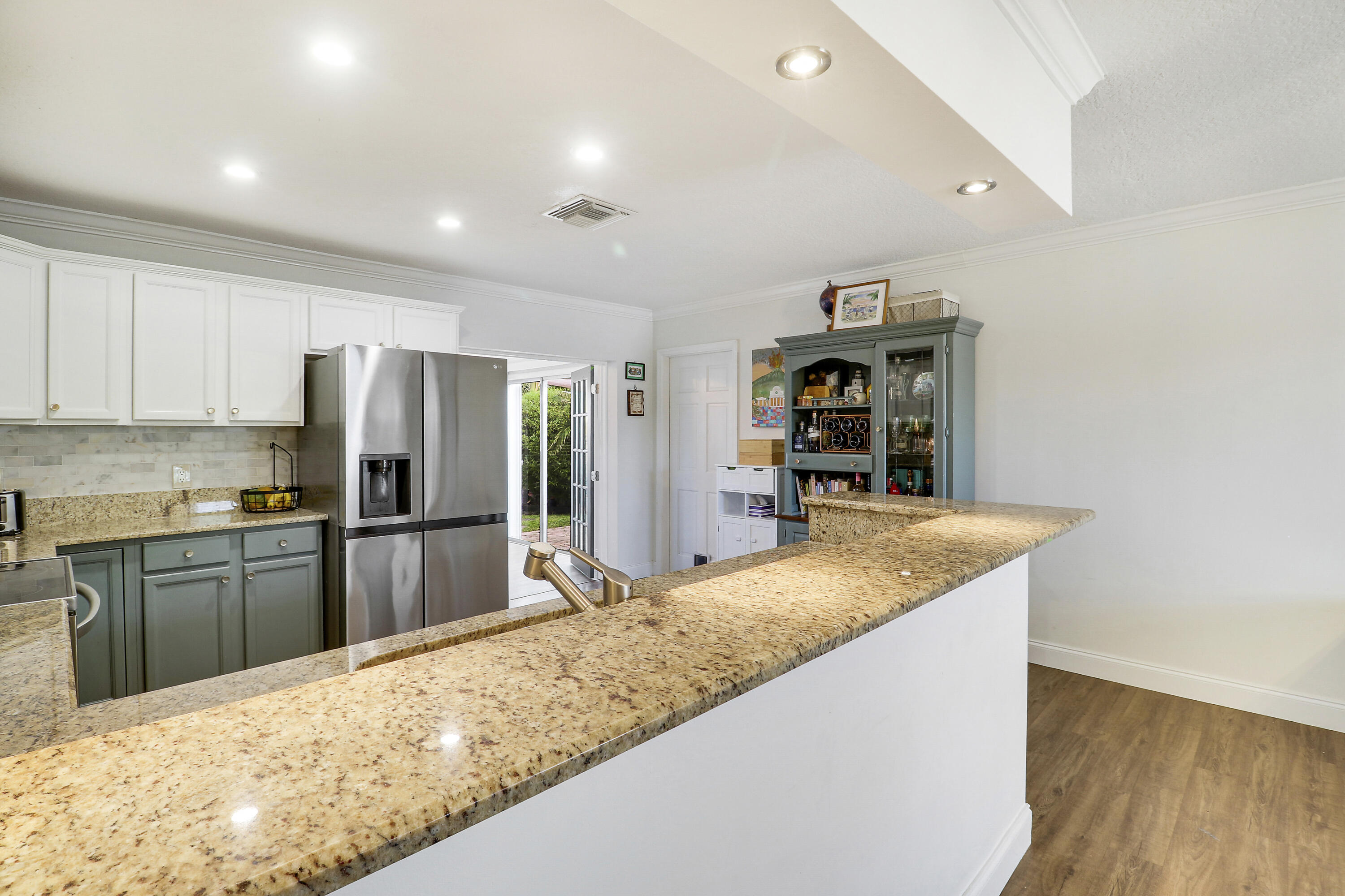 JUPITER VILLAGE PH III - Residential
