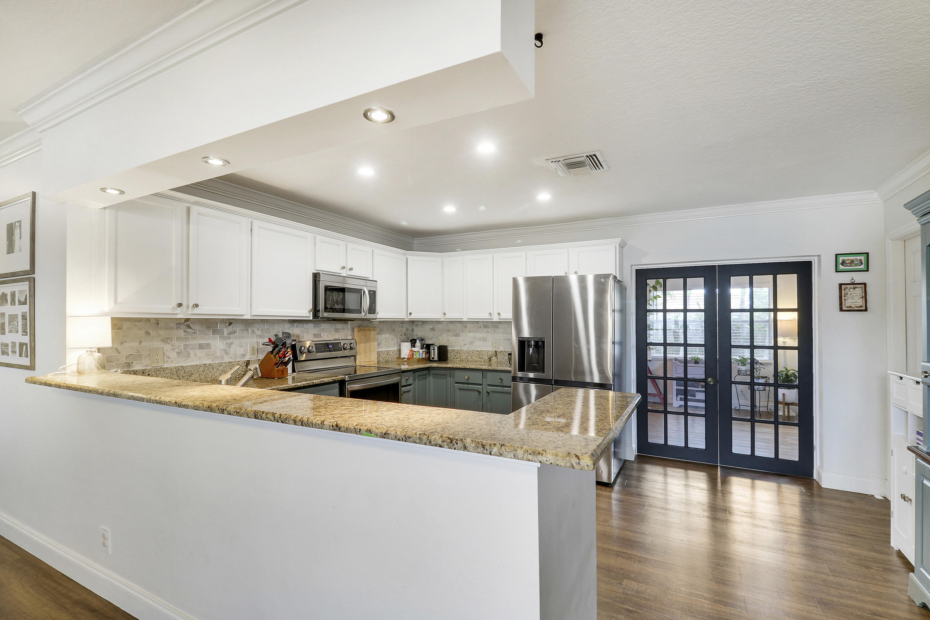 JUPITER VILLAGE PH III - Residential