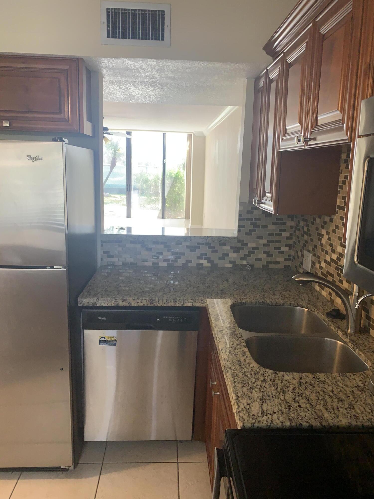 FOUNTAINS OF PALM BEACH CONDO 5 - Residential Lease