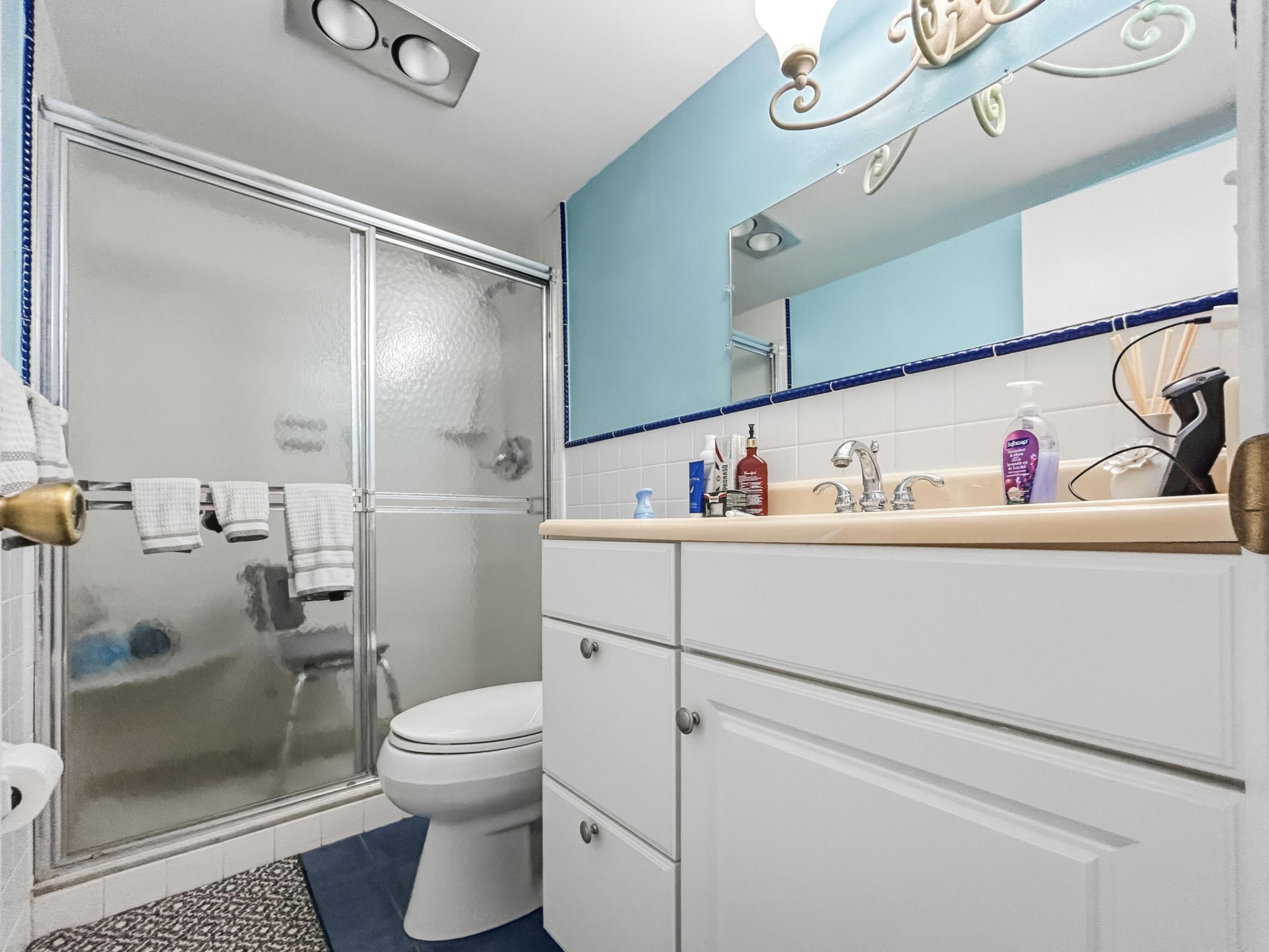 TEQUESTA GARDEN CONDO 8 - Residential