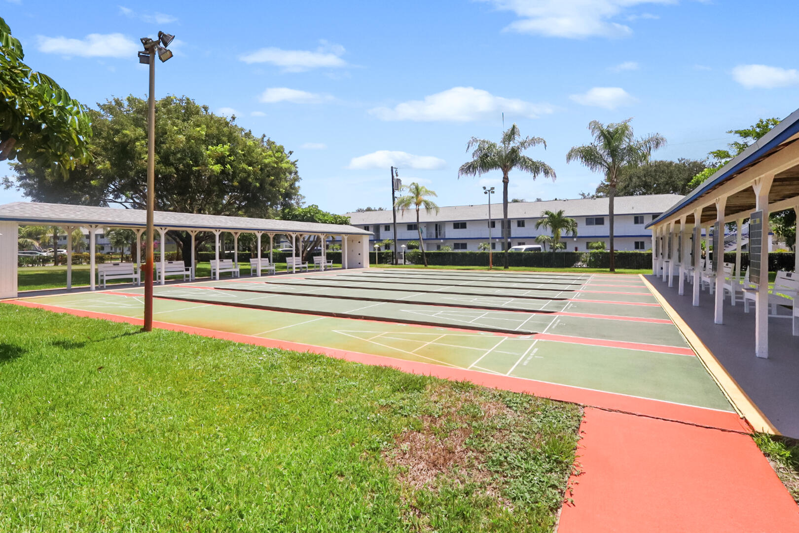 TEQUESTA GARDEN CONDO 8 - Residential