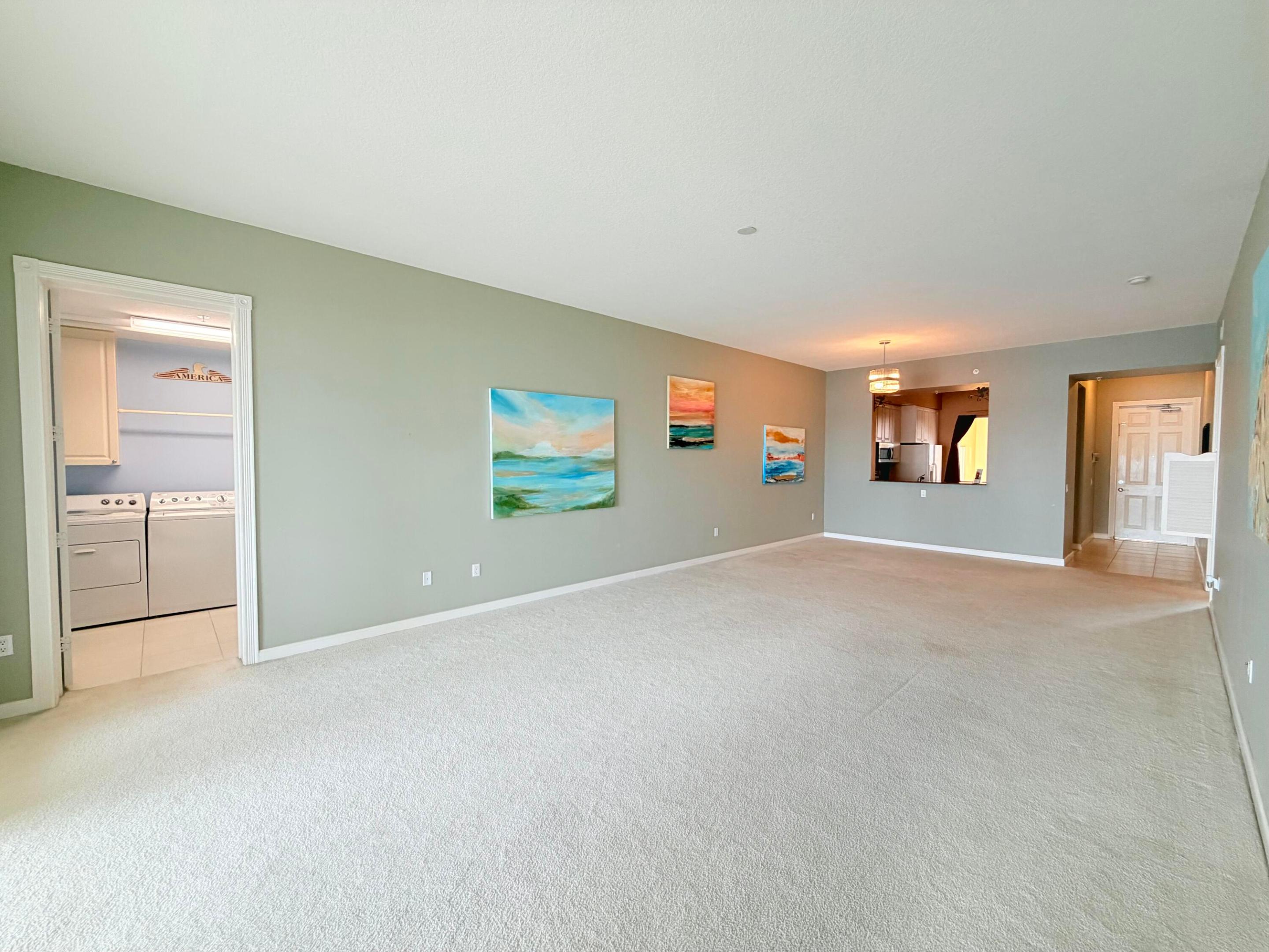 HARBOUR ISLE AT HUTCHINSON ISLAND WEST, A CONDOMIN - Residential
