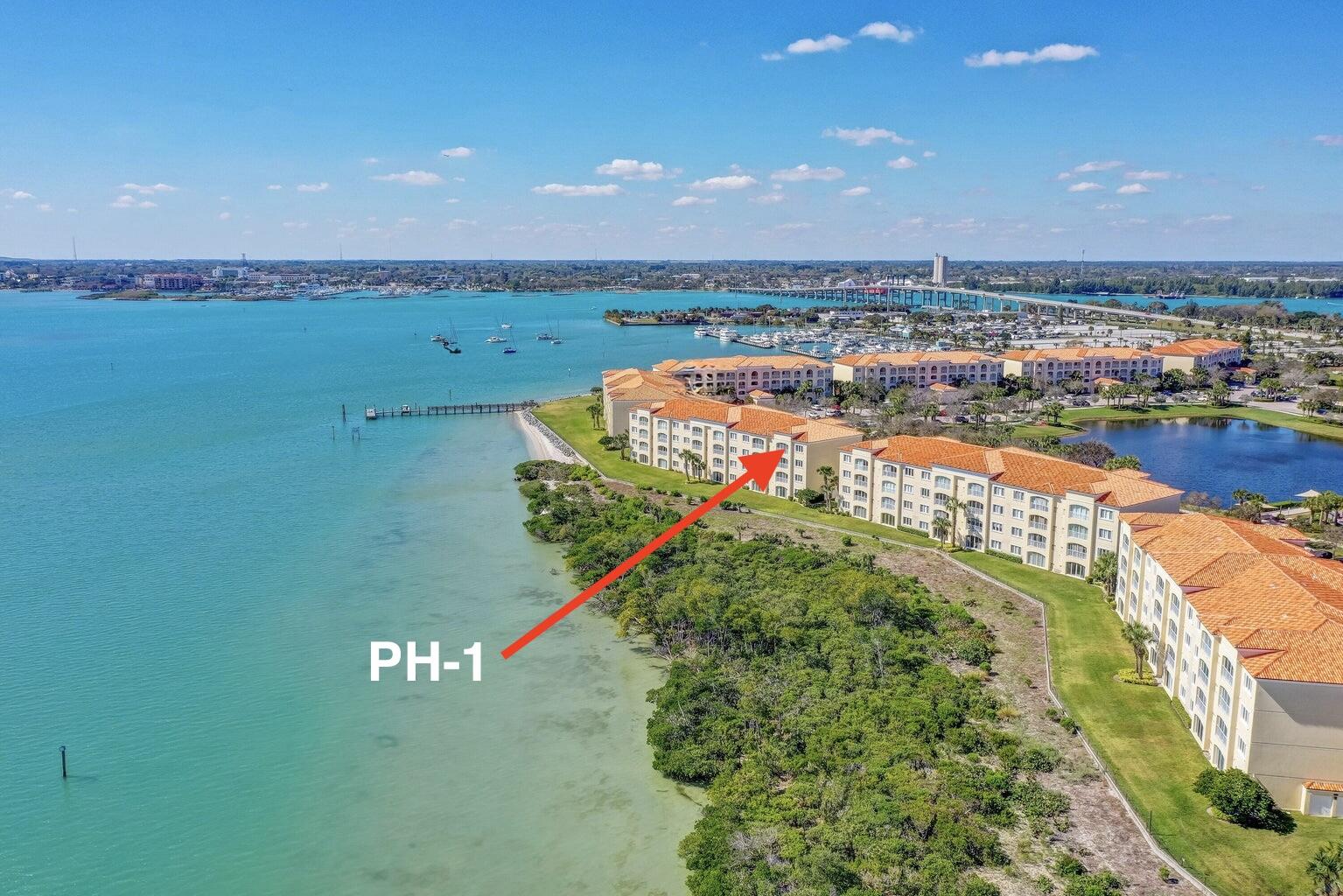 HARBOUR ISLE AT HUTCHINSON ISLAND WEST, A CONDOMIN - Residential