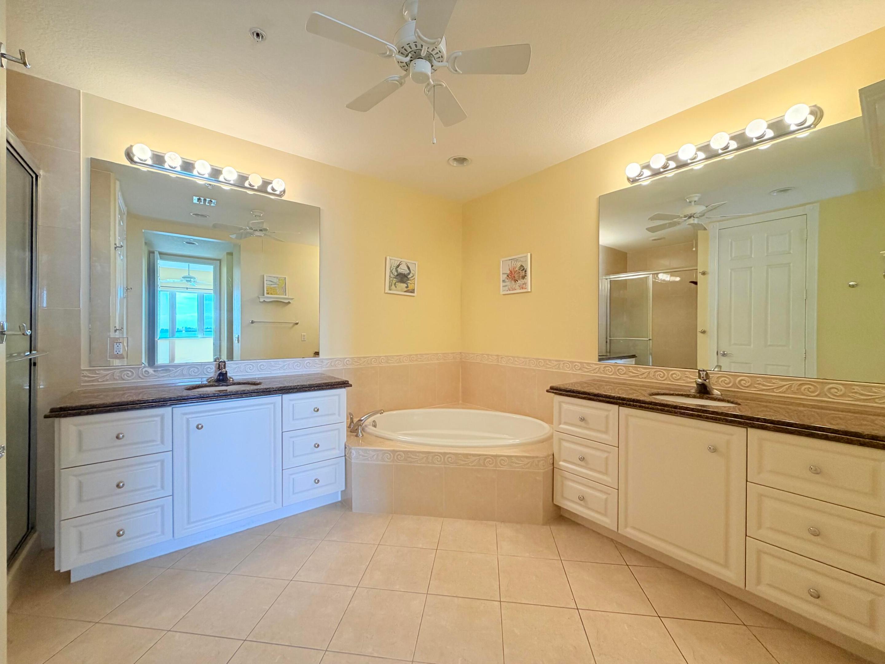 HARBOUR ISLE AT HUTCHINSON ISLAND WEST, A CONDOMIN - Residential