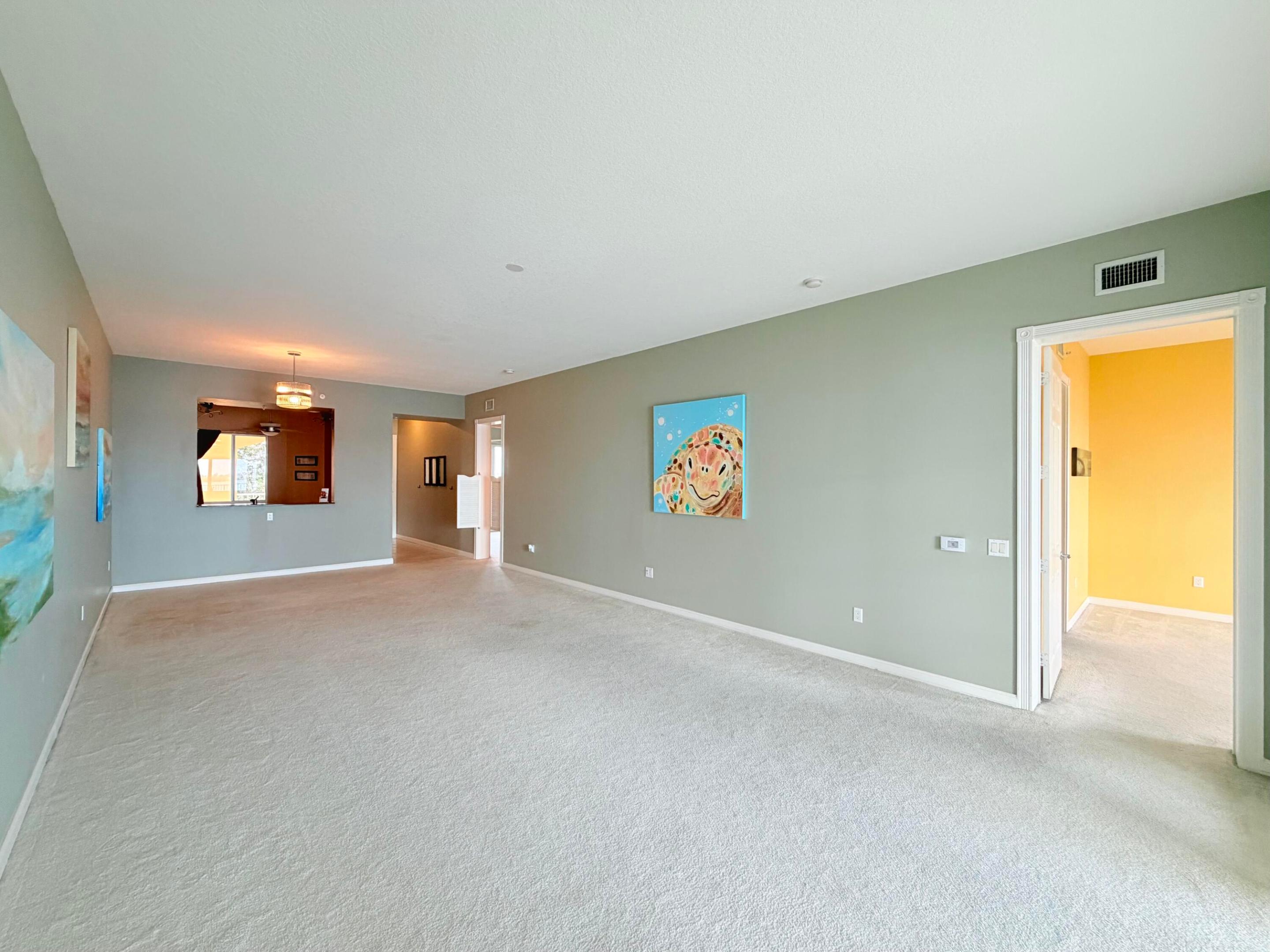 HARBOUR ISLE AT HUTCHINSON ISLAND WEST, A CONDOMIN - Residential