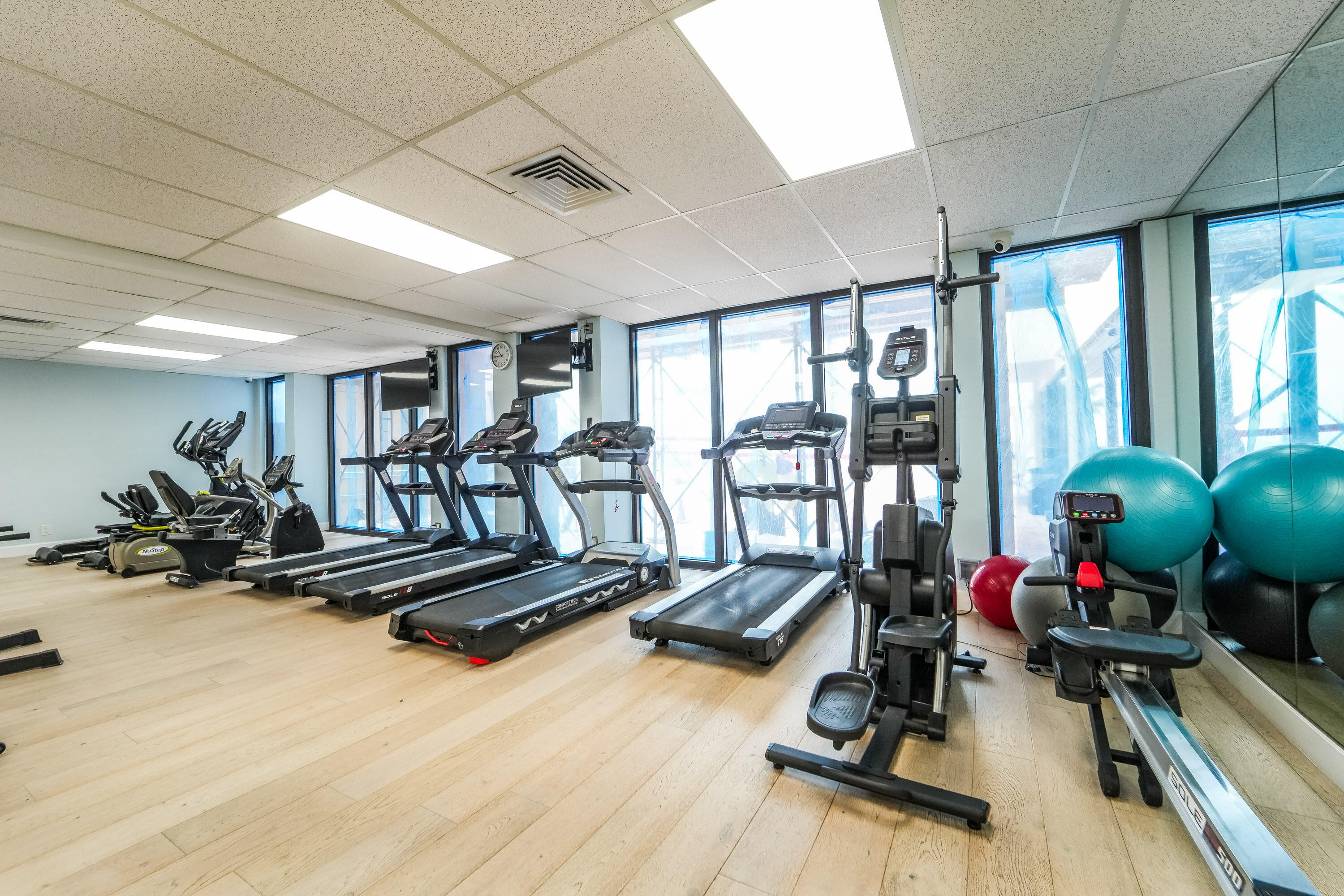 OPAL TOWERS CONDO - Residential