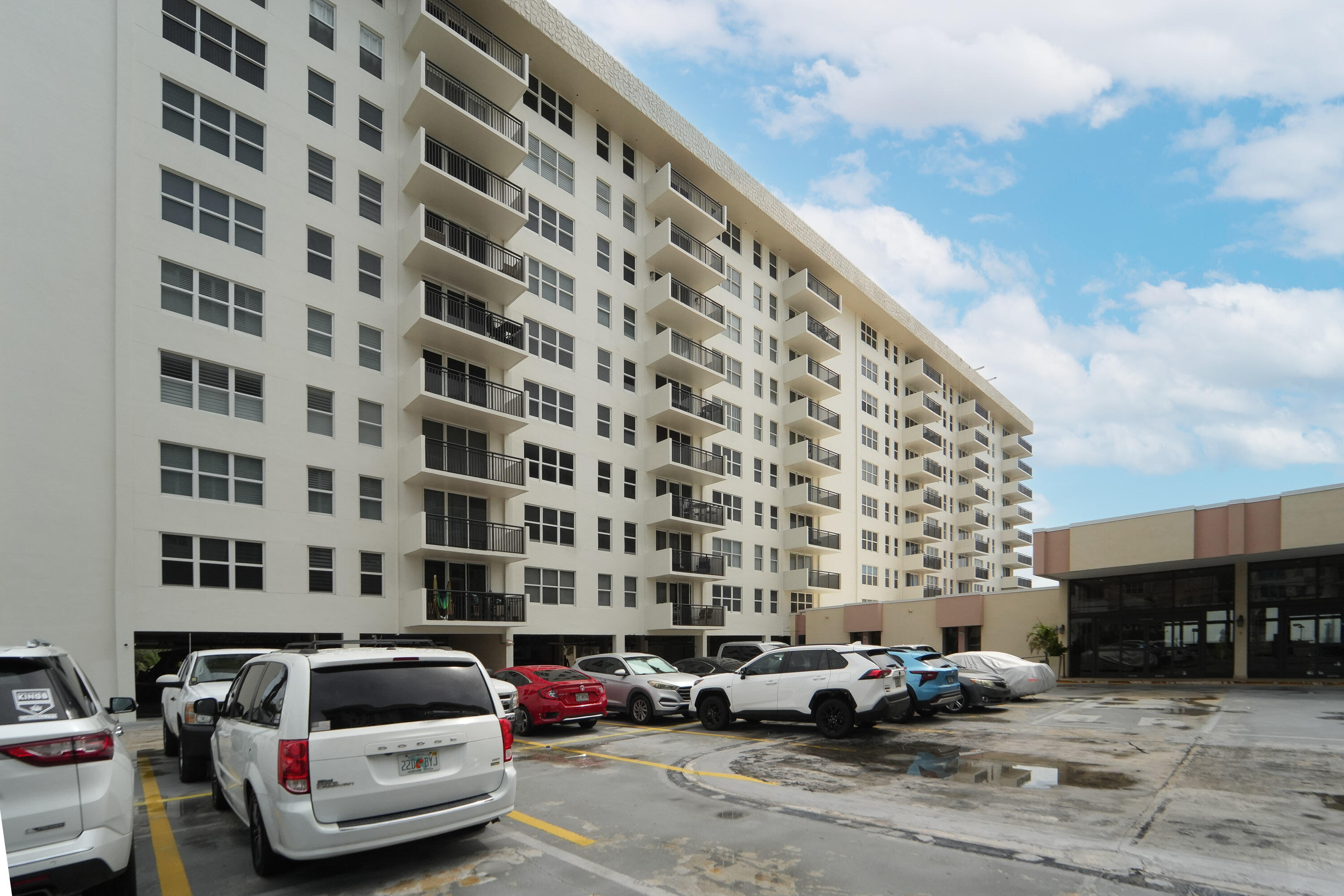OPAL TOWERS CONDO - Residential