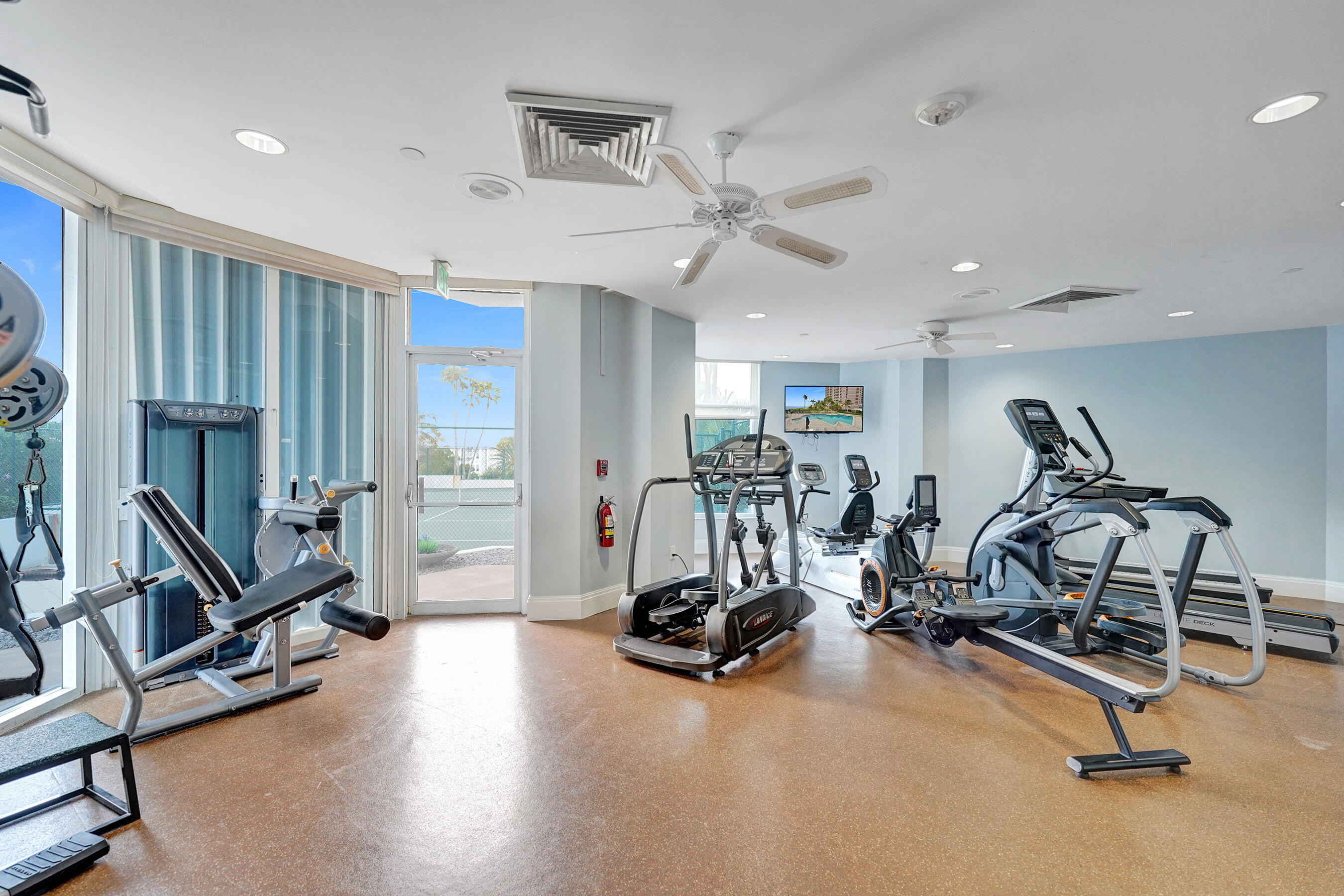 CORNICHE CONDO - Residential