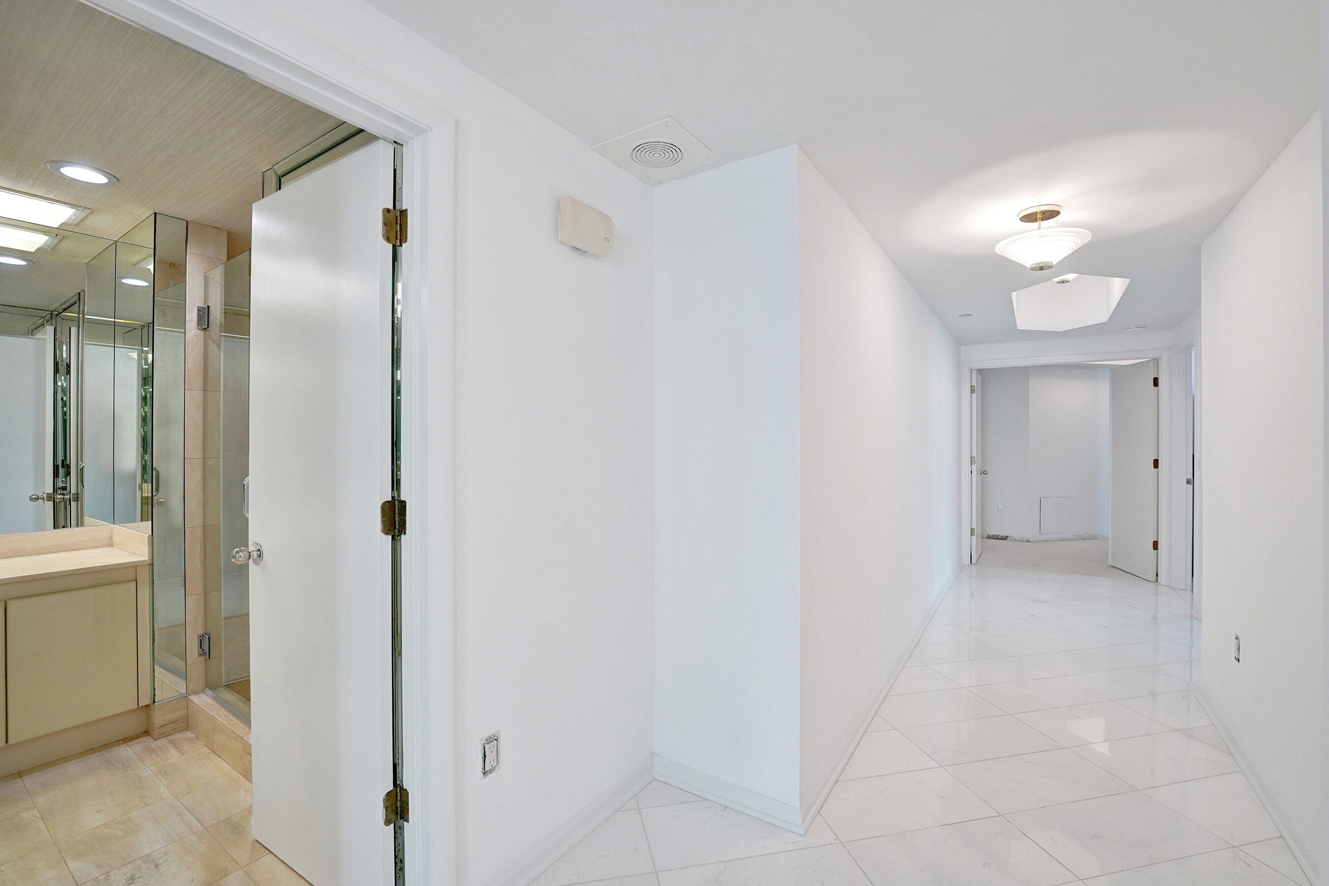 CORNICHE CONDO - Residential
