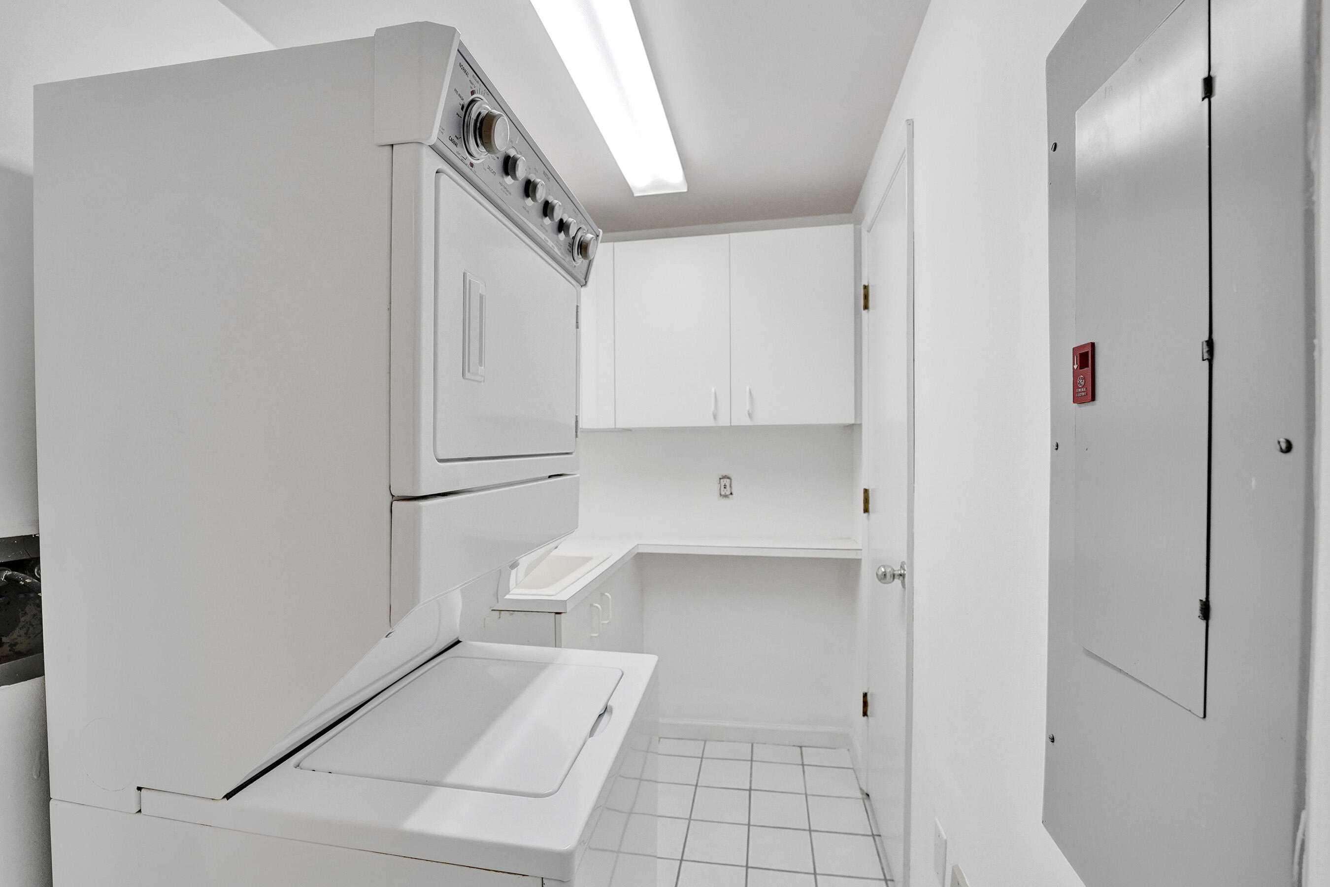 CORNICHE CONDO - Residential
