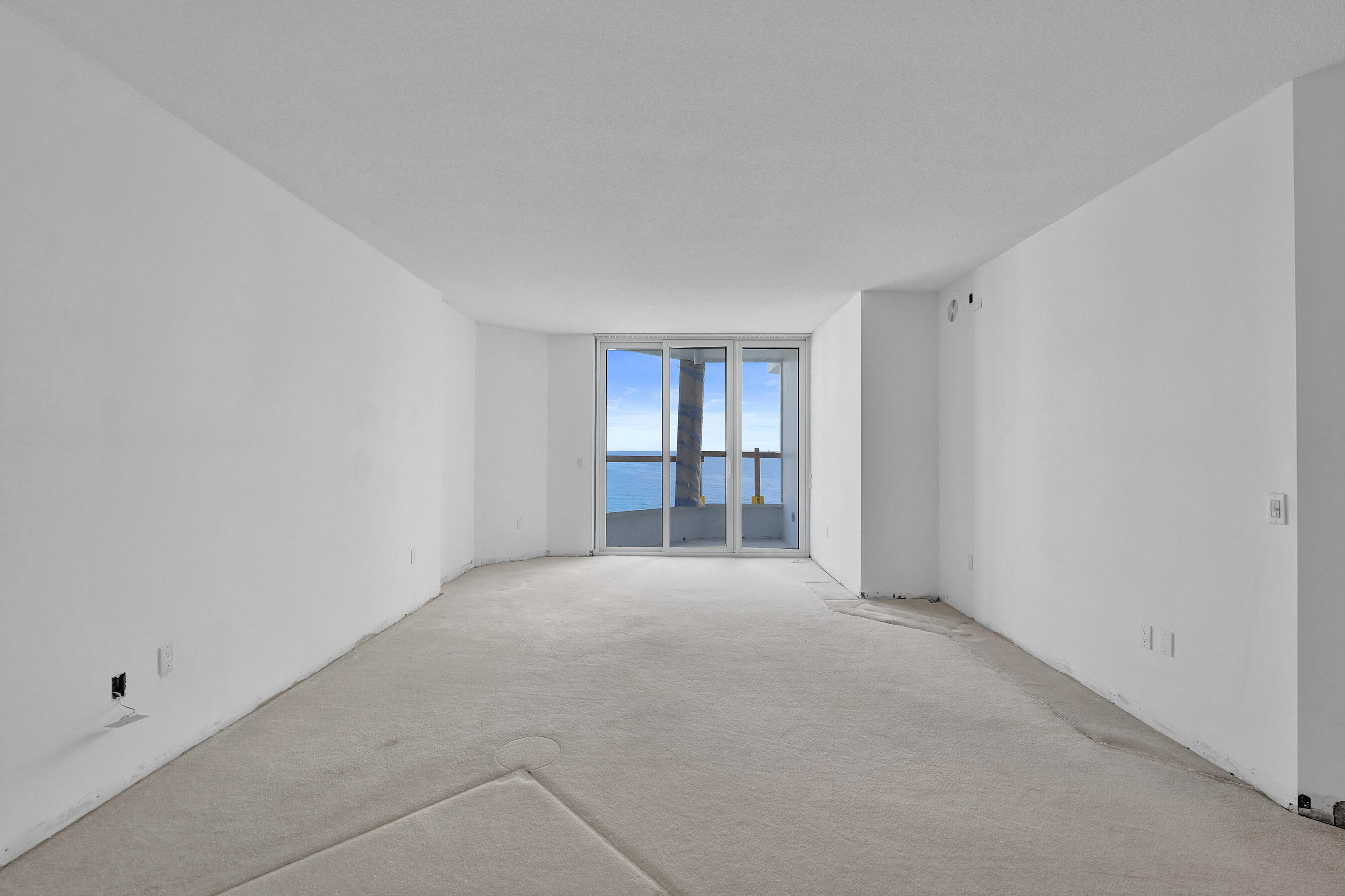 CORNICHE CONDO - Residential