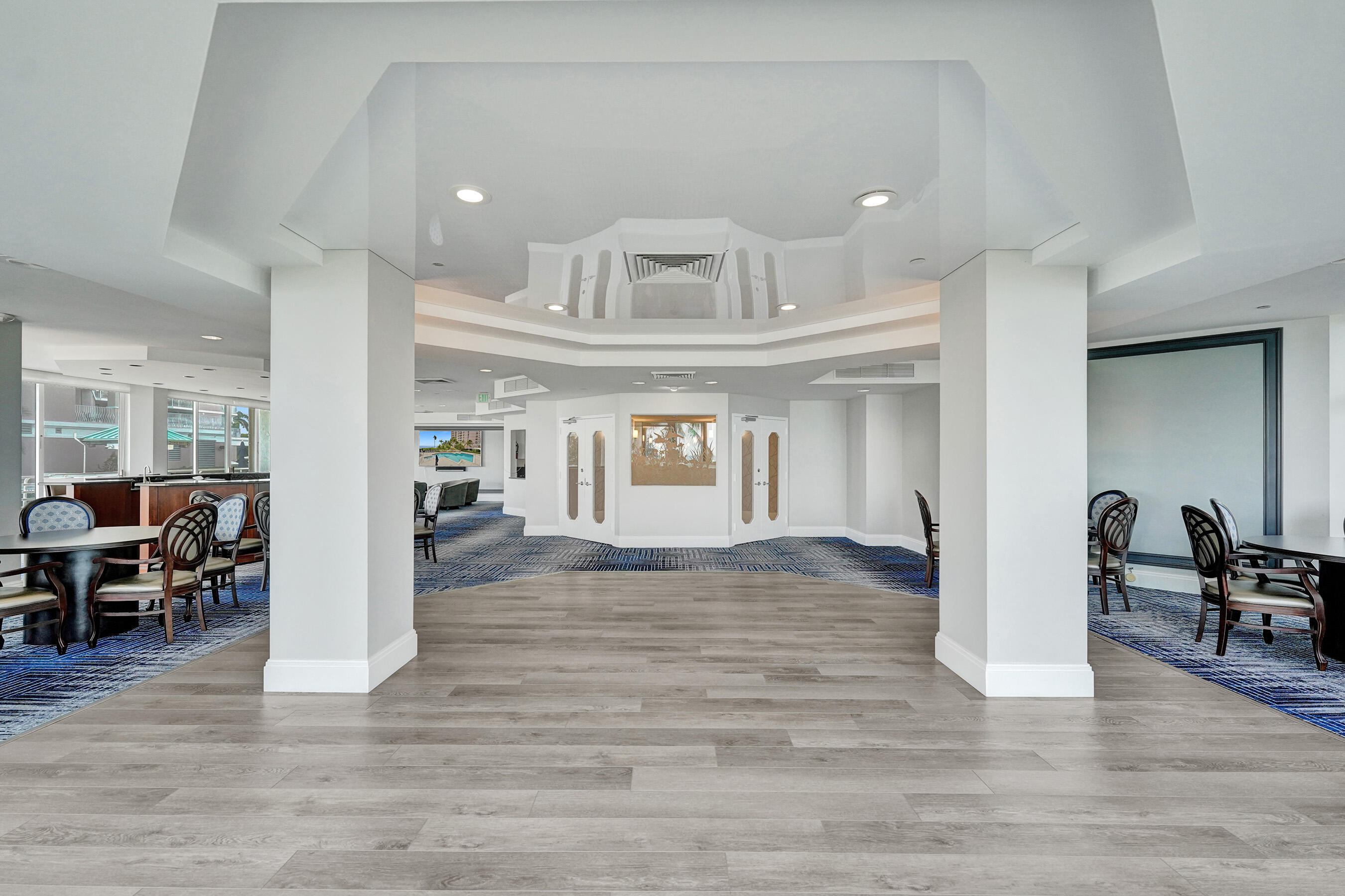 CORNICHE CONDO - Residential