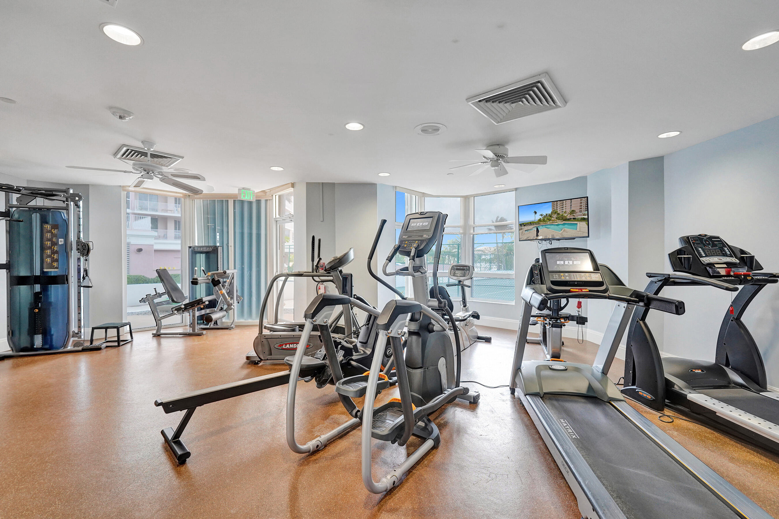 CORNICHE CONDO - Residential