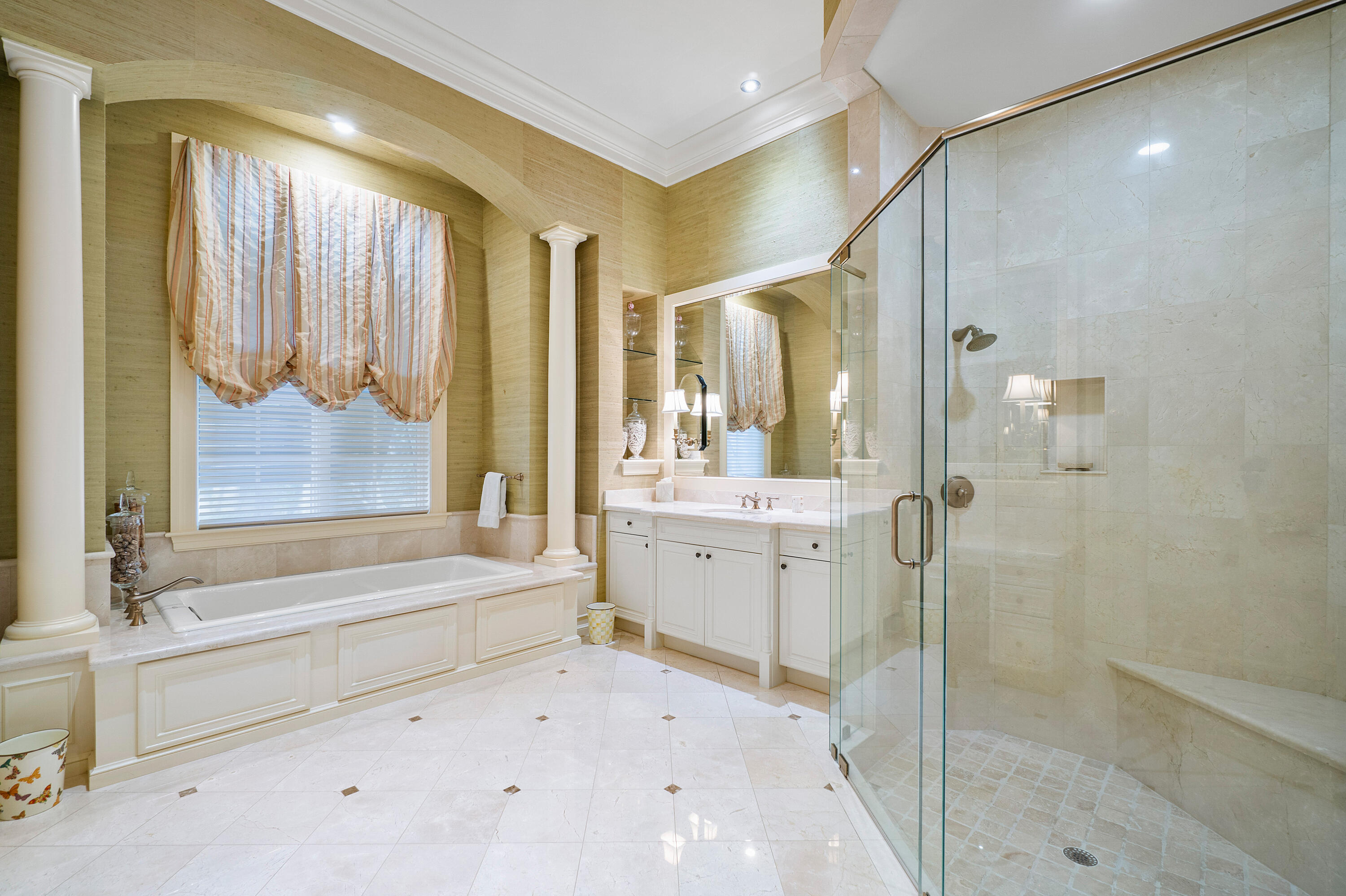 RITZ CARLTON GOLF CLUB & SPA POD B - Residential