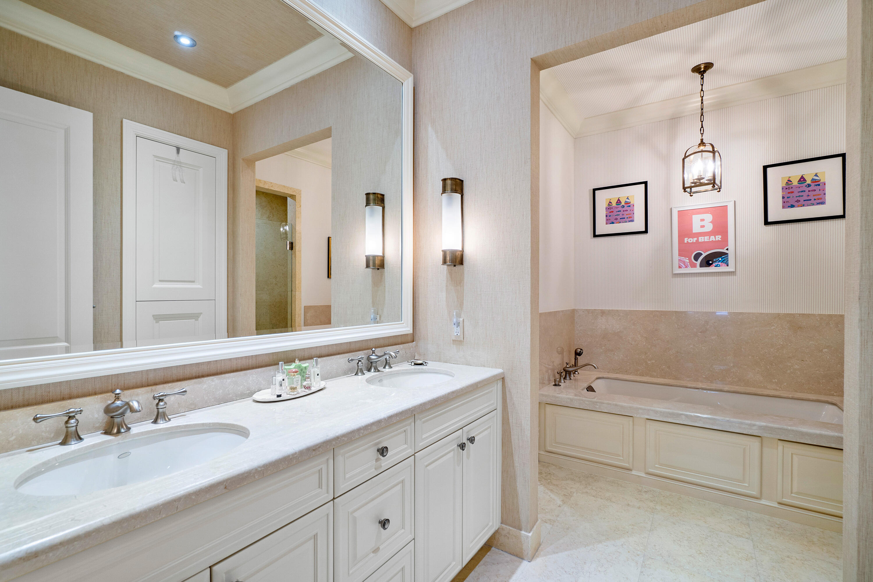 RITZ CARLTON GOLF CLUB & SPA POD B - Residential