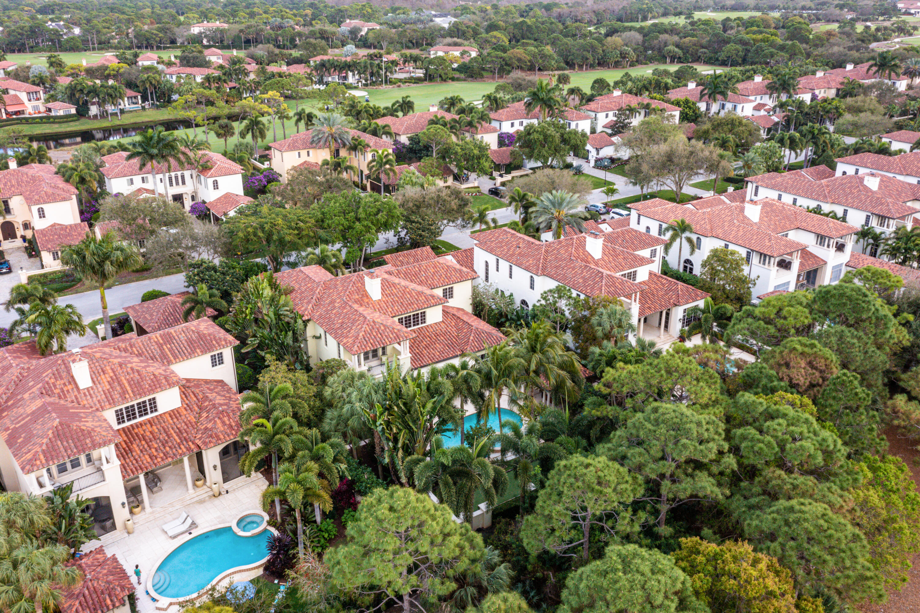RITZ CARLTON GOLF CLUB & SPA POD B - Residential