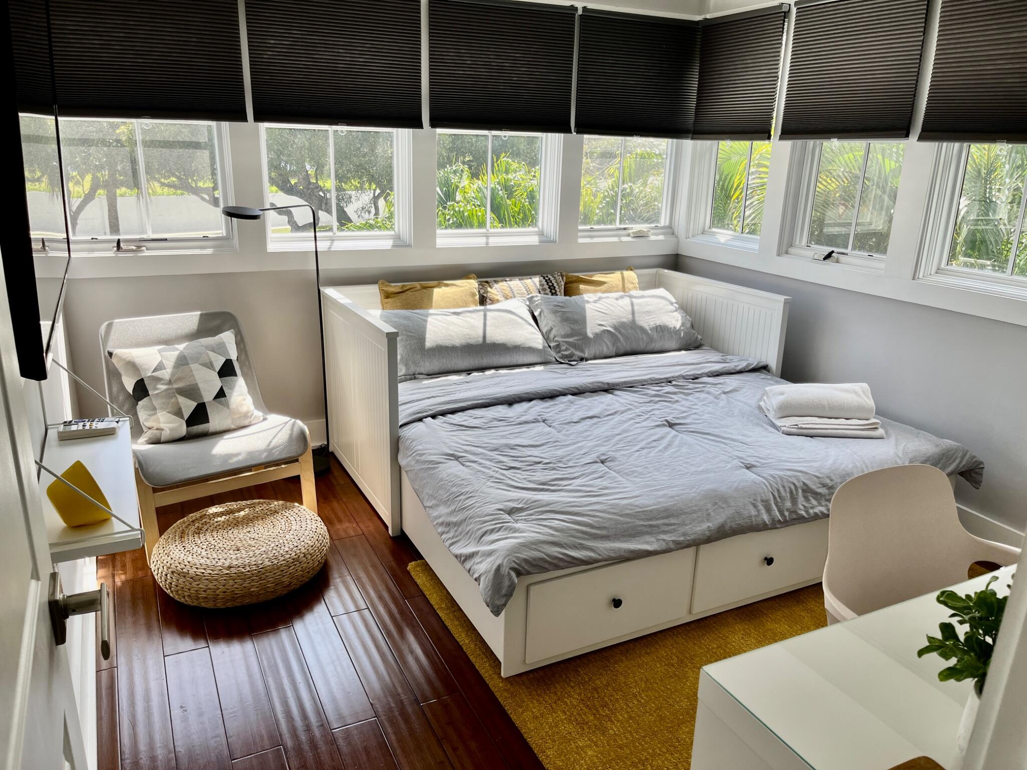 WAVERLY PLACE - Residential