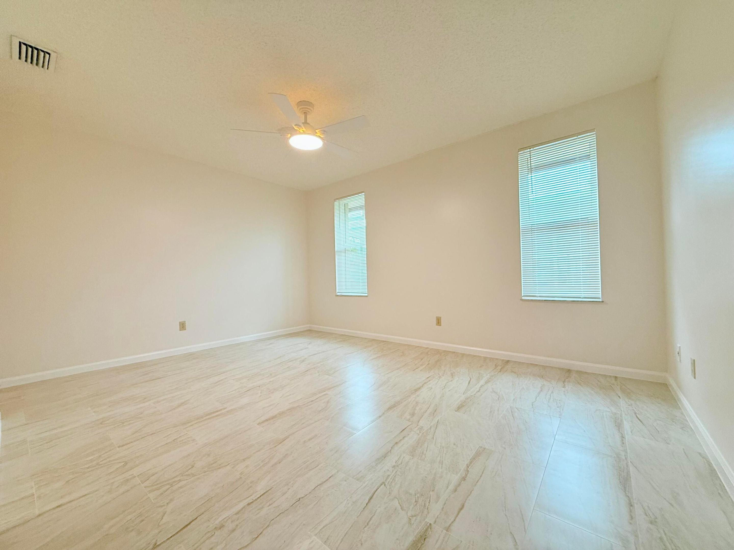TWIN LAKES SOUTH & TOWN VILLAS CONDO - Residential Lease