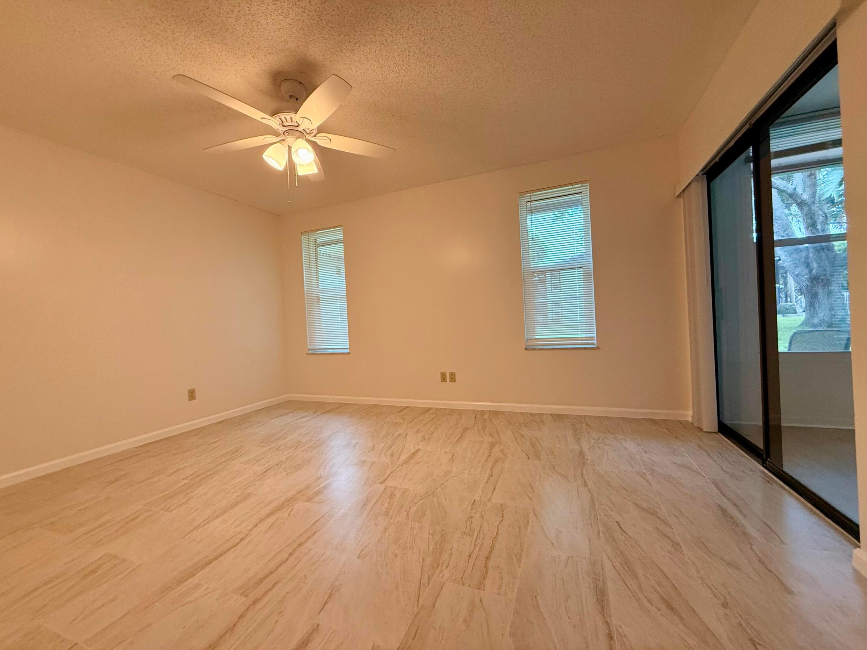TWIN LAKES SOUTH & TOWN VILLAS CONDO - Residential Lease