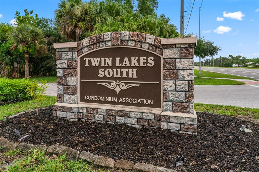 TWIN LAKES SOUTH & TOWN VILLAS CONDO - Residential Lease