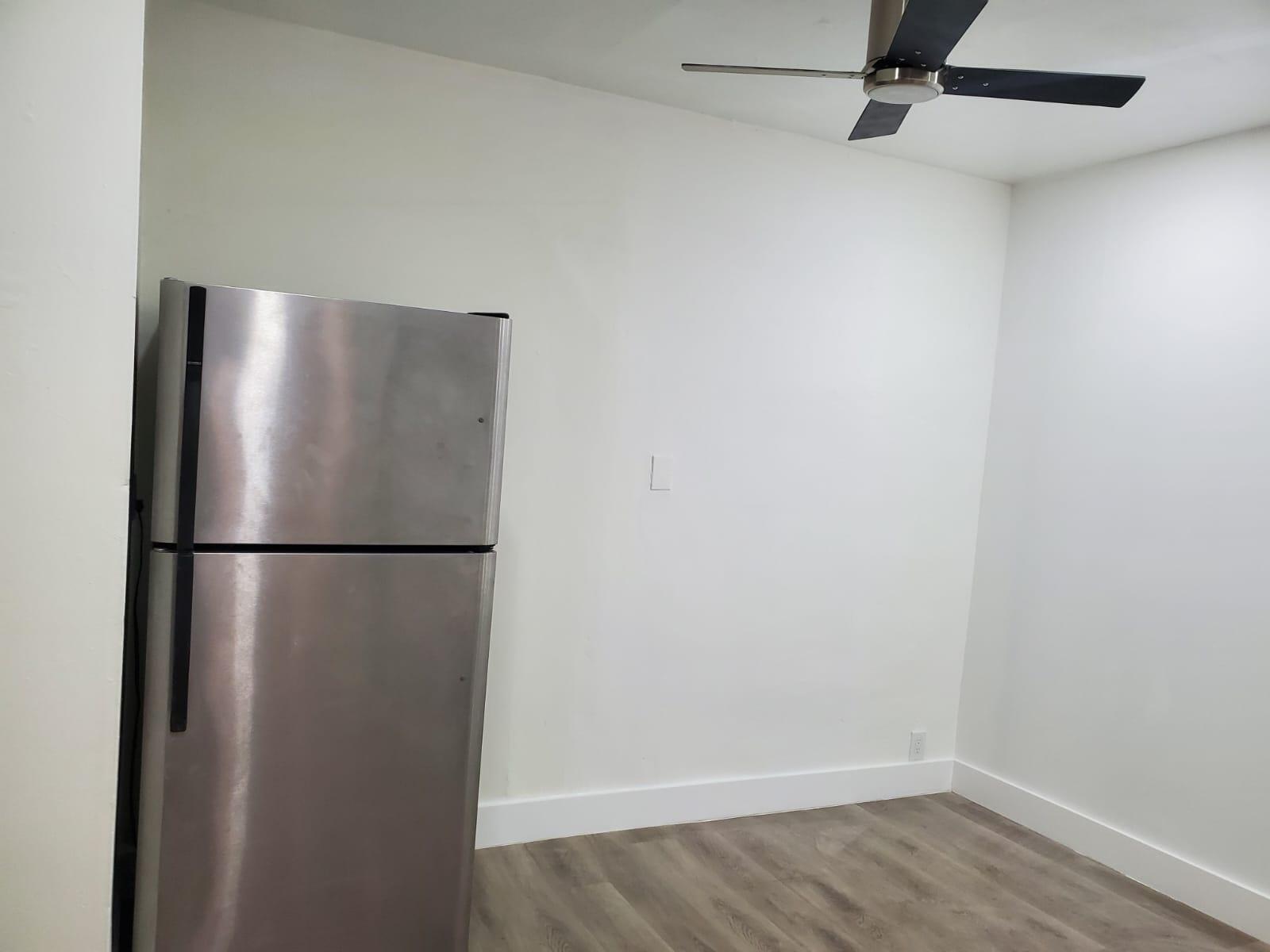 HOLLYWOOD - Residential Lease