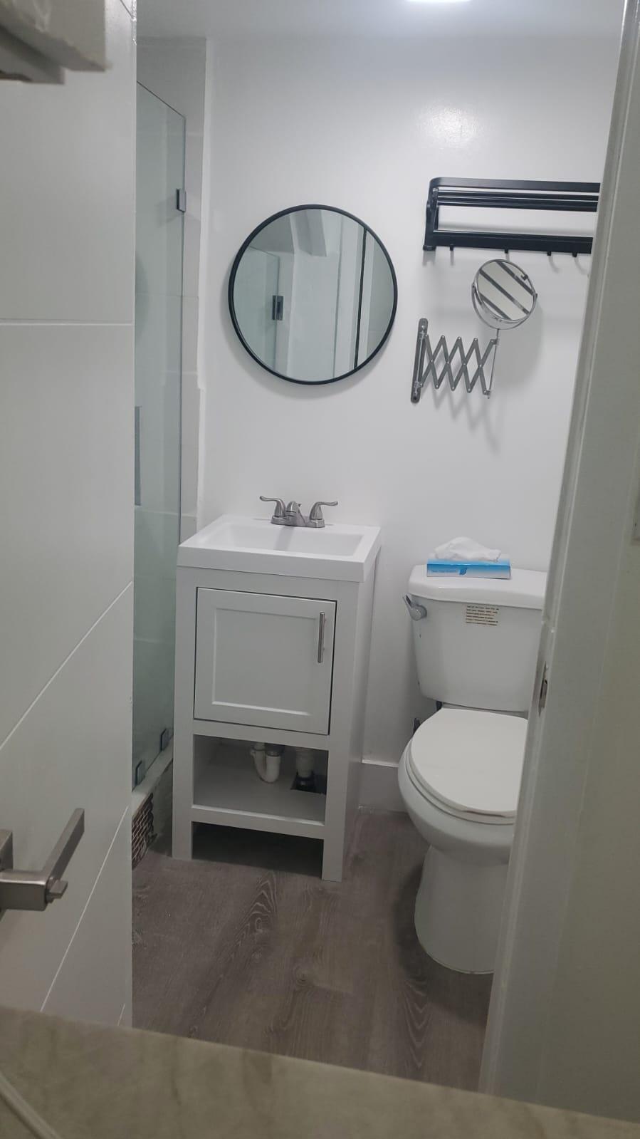 HOLLYWOOD - Residential Lease
