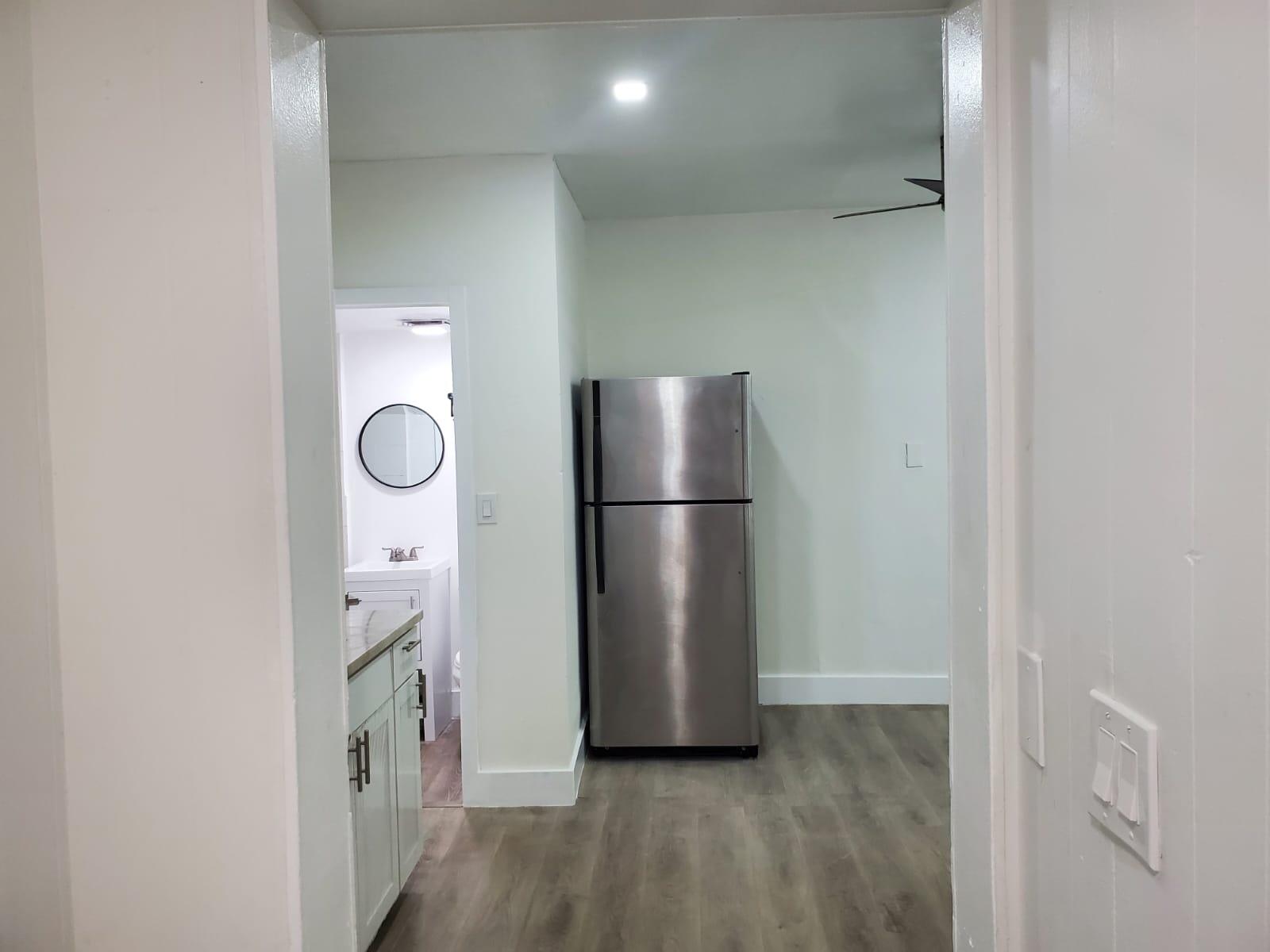 HOLLYWOOD - Residential Lease