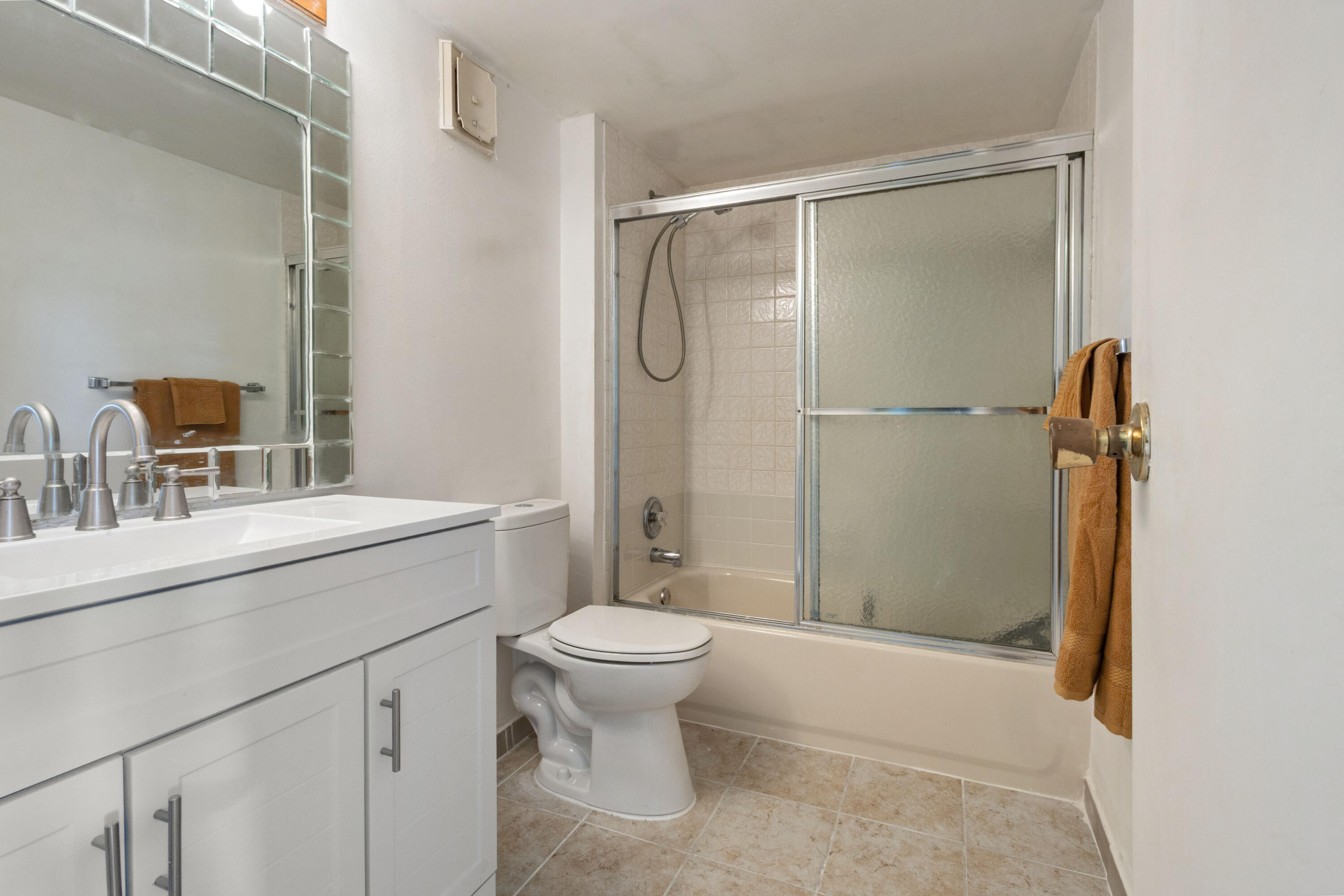 LAURELS AT MARGATE CONDO - Residential