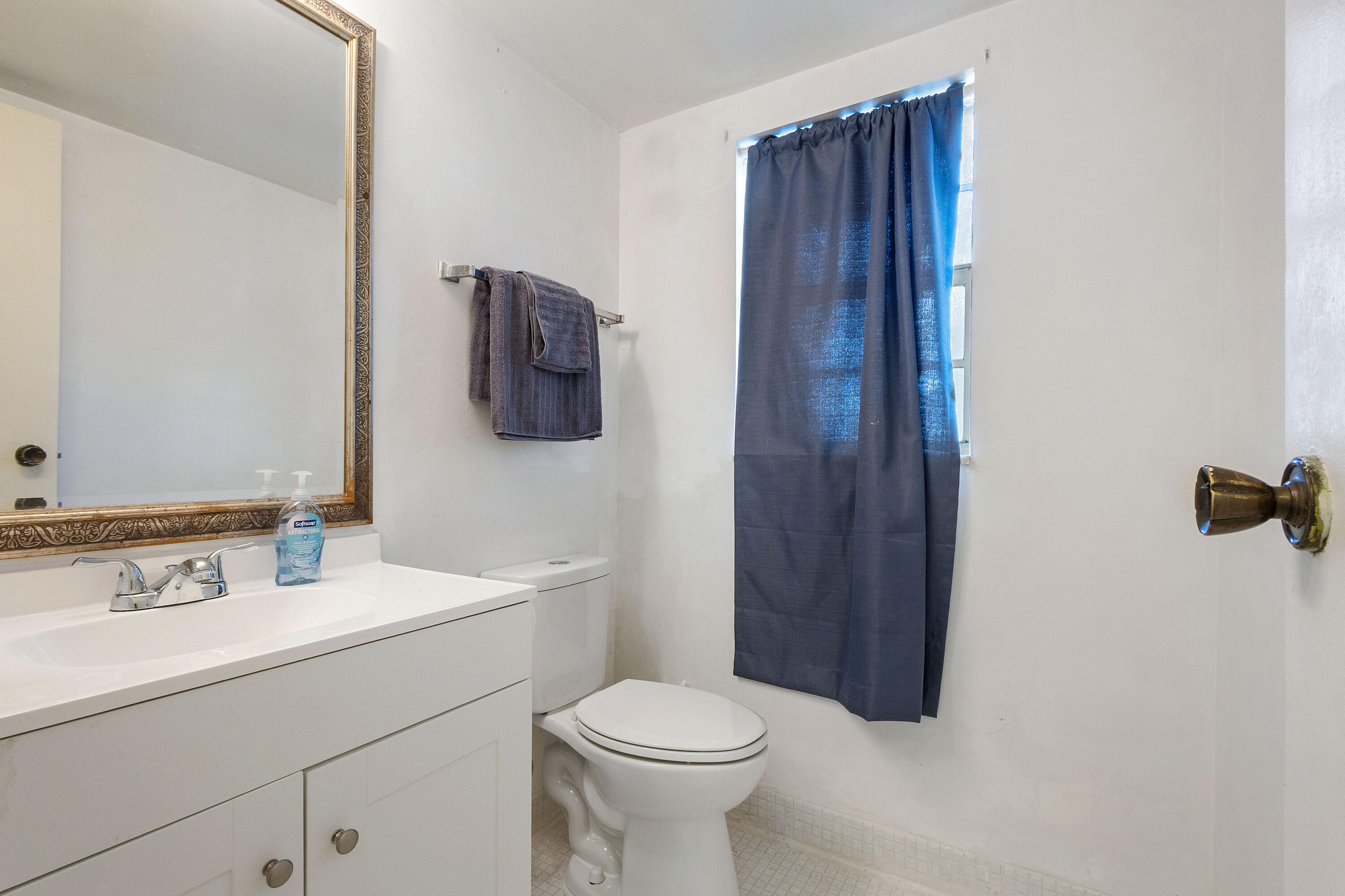 LAURELS AT MARGATE CONDO - Residential