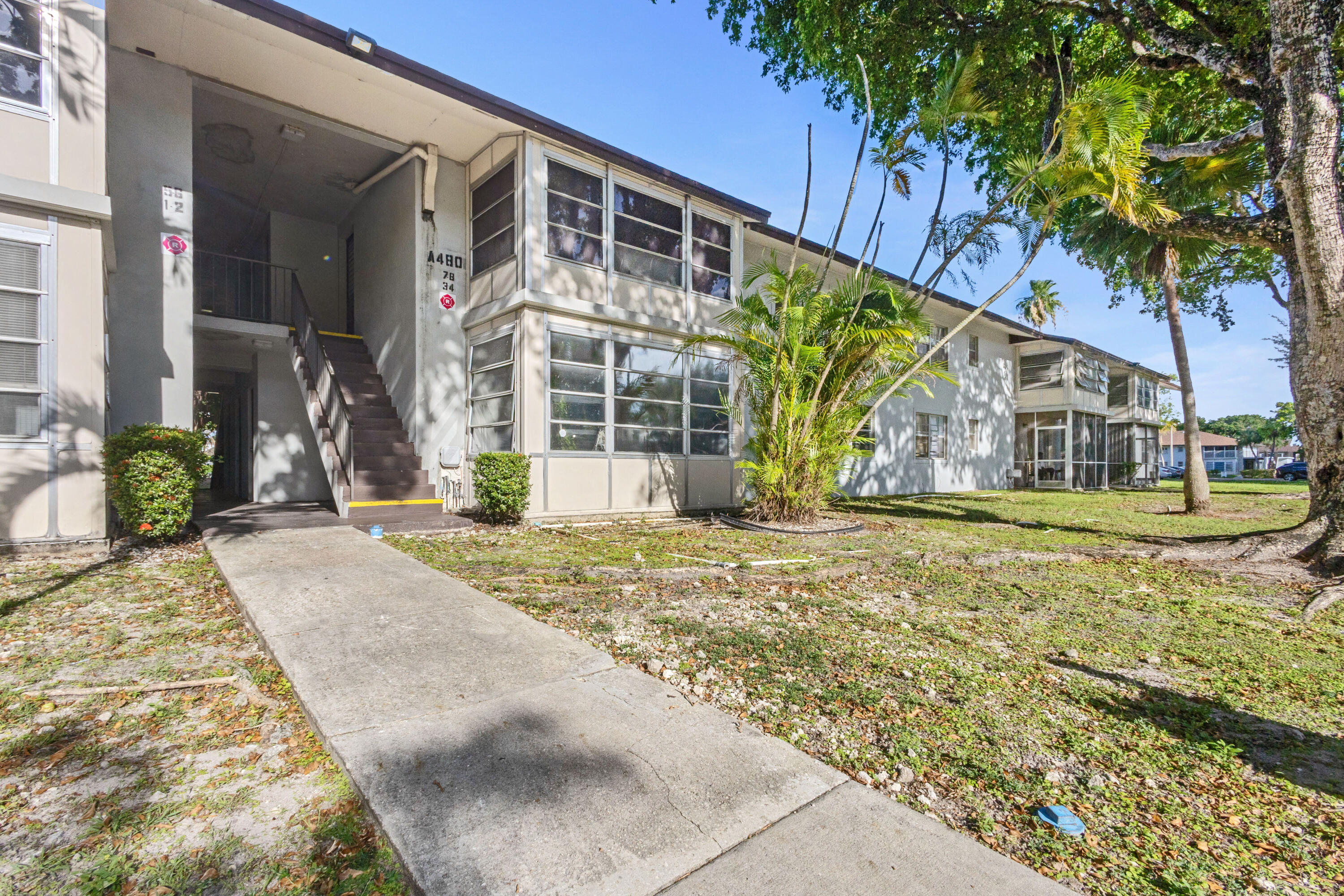 LAURELS AT MARGATE CONDO - Residential