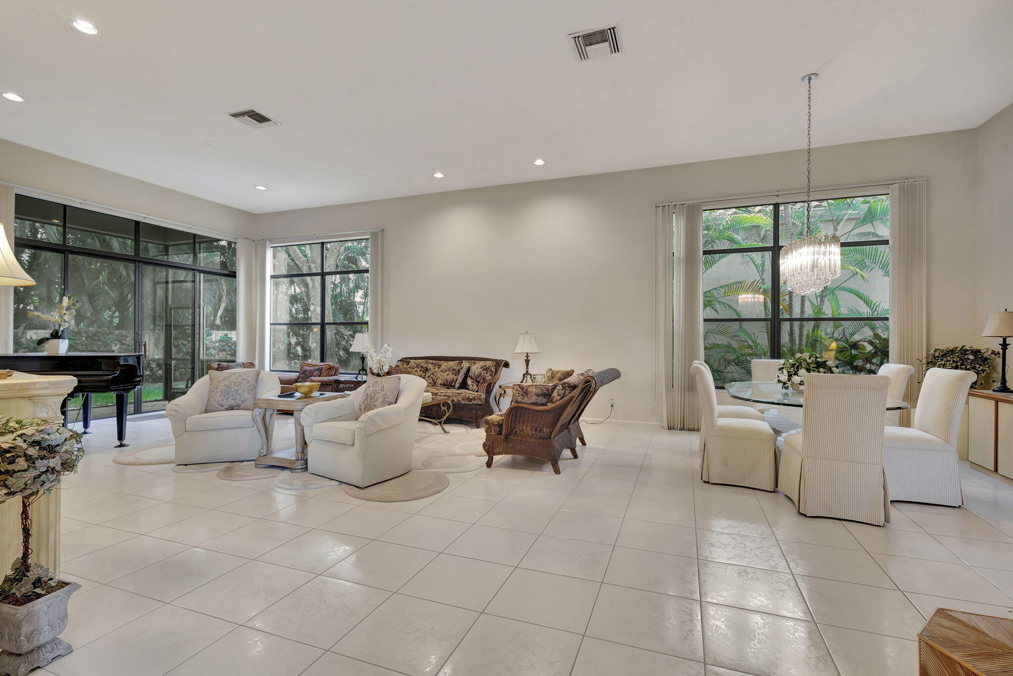 Wycliffe - Barclay - Residential Lease
