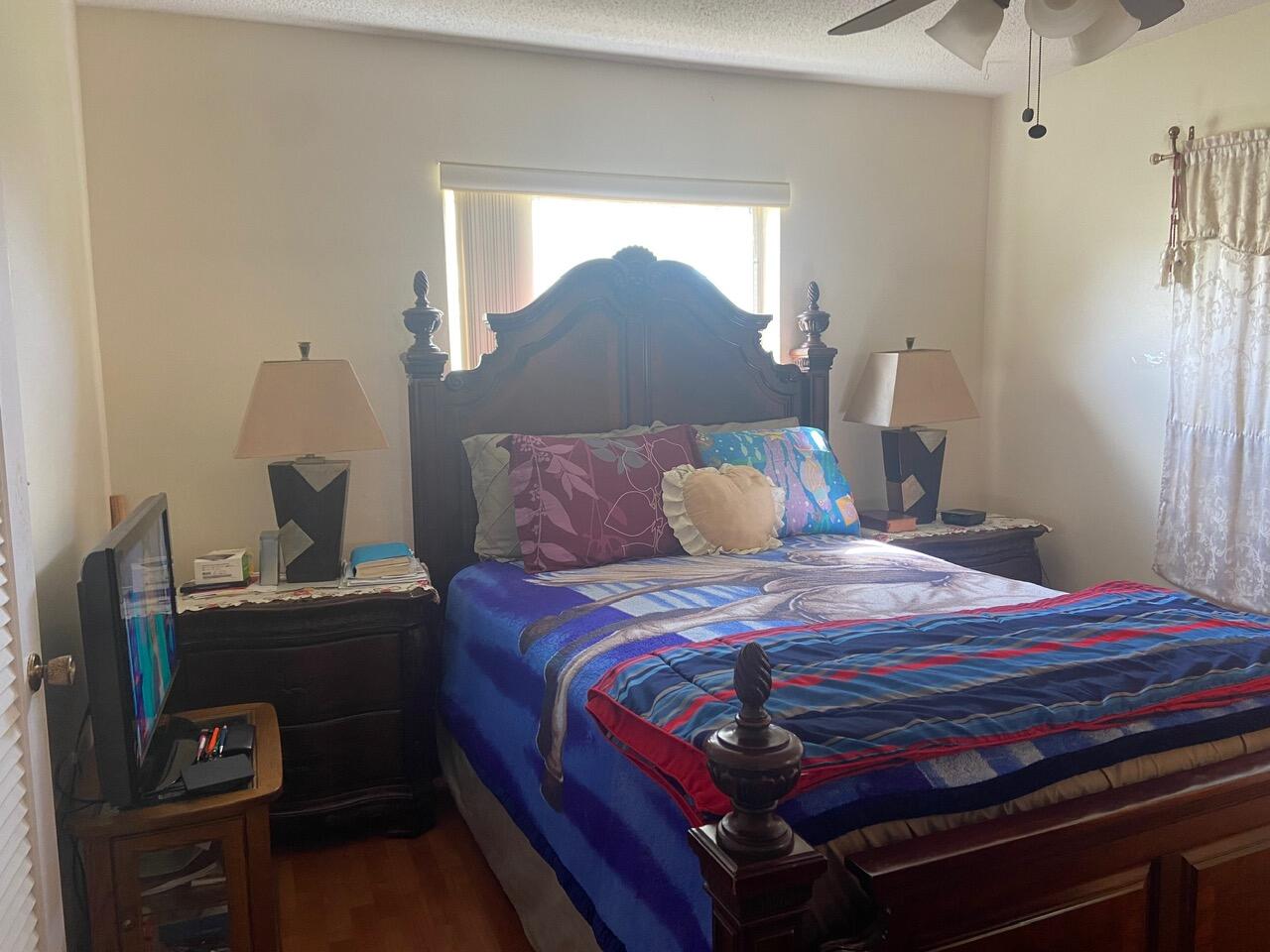 CRYSTAL LAKE VILLAS - Residential
