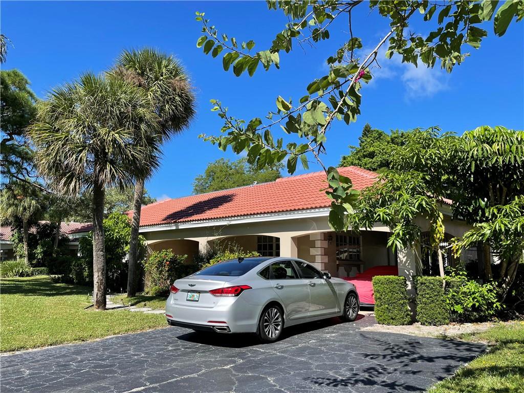 PALM-AIRE County Club - Residential